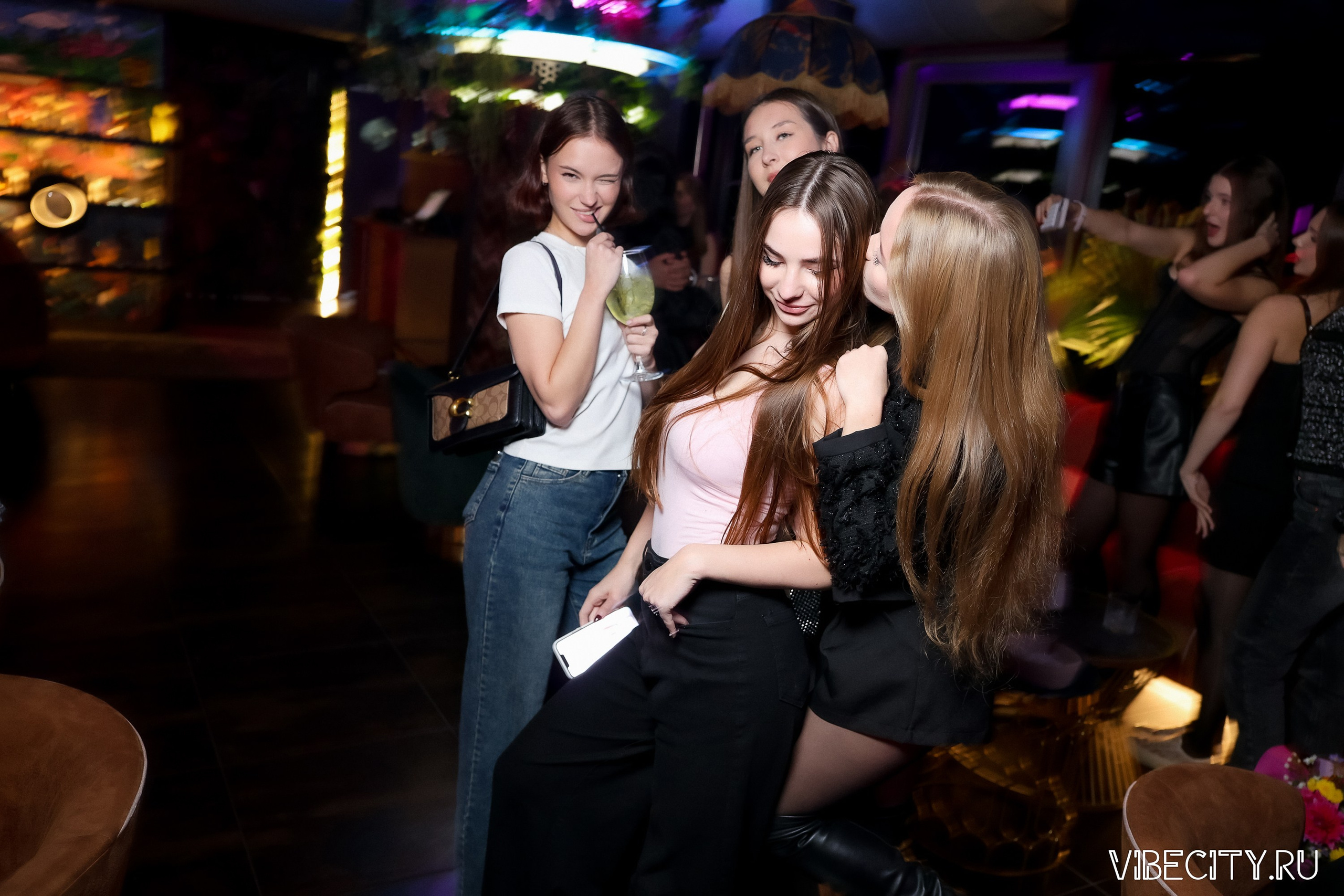 DOUBLE U. VIBECITY.RU Вайб Сити Ру Фоторепортажи Фотоотчеты Калининград