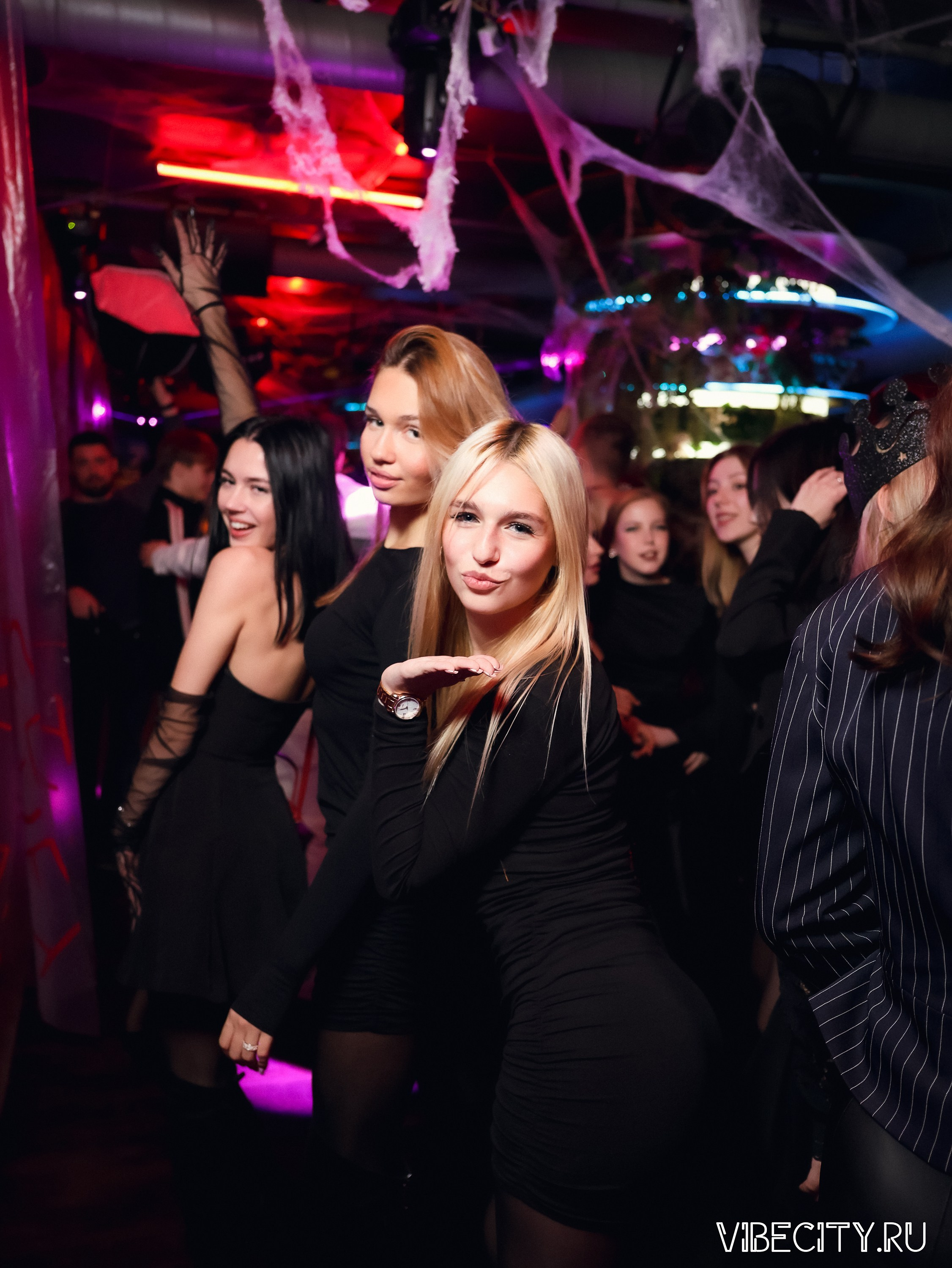 DOUBLE U. VIBECITY.RU Вайб Сити Ру Фоторепортажи Фотоотчеты Калининград