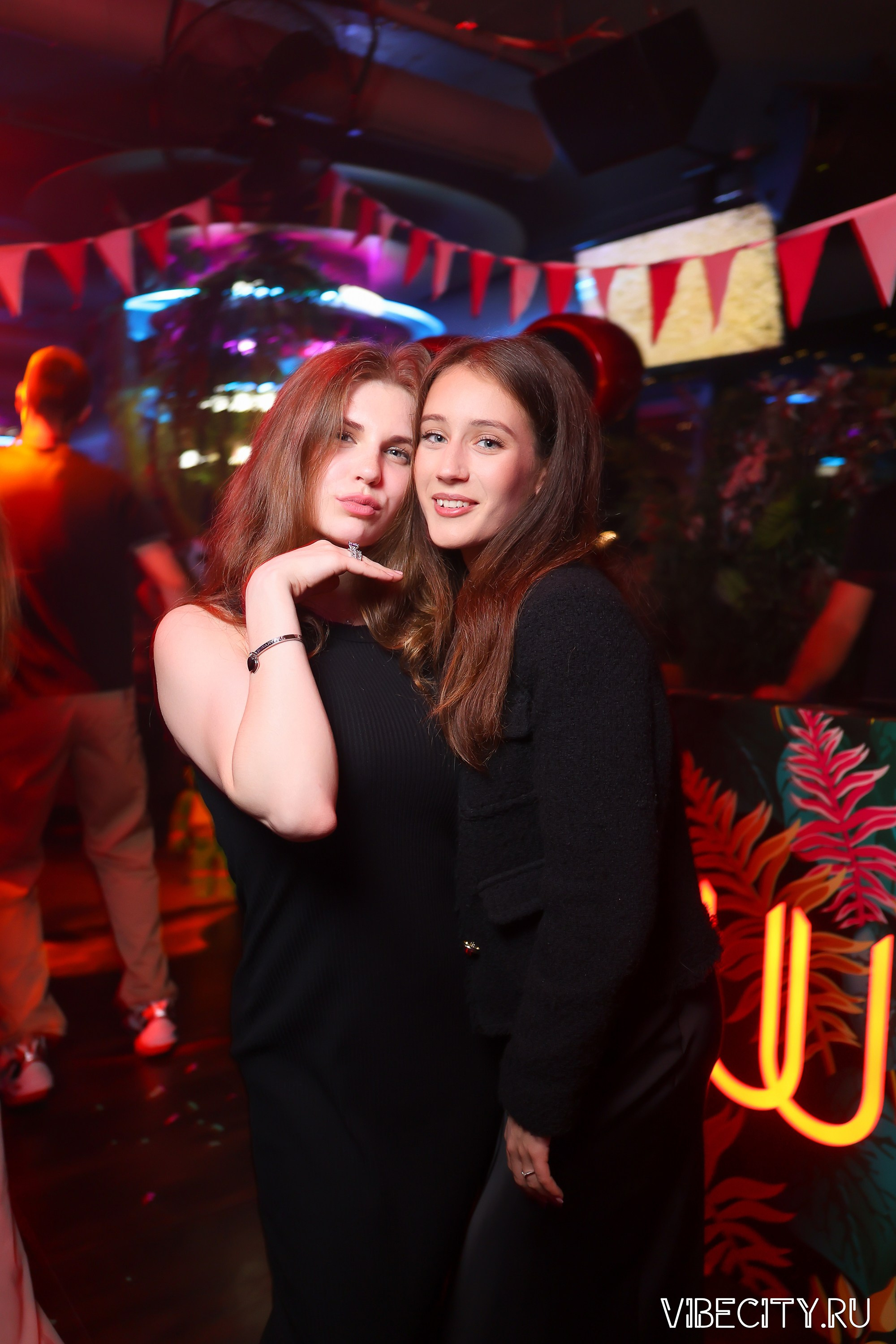 DOUBLE U. VIBECITY.RU Вайб Сити Ру Фоторепортажи Фотоотчеты Калининград