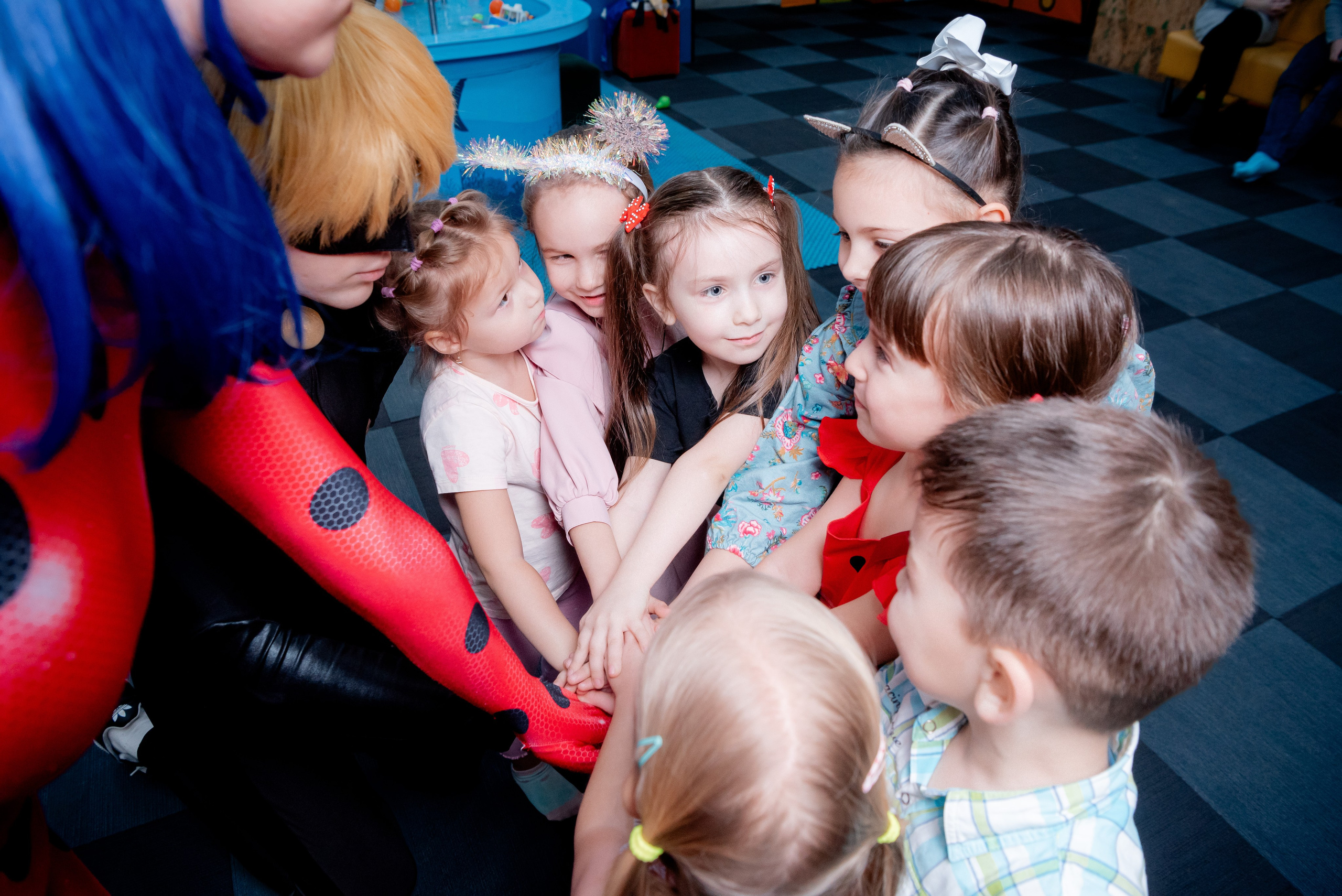 ДР в Локо Мотив Аниматоры Леди Баг. Фотограф в Волгограде и Волжском Александр Горбань
