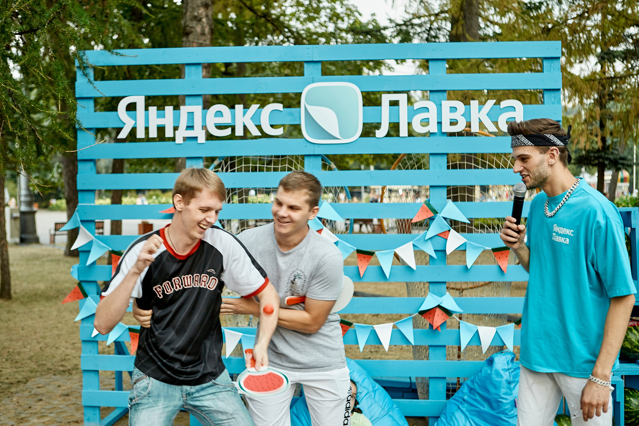 ЯНДЕКС ЛАВКА «АРБУЗНАЯ ФЕЕРИЯ». Фотограф Андрей Егоров