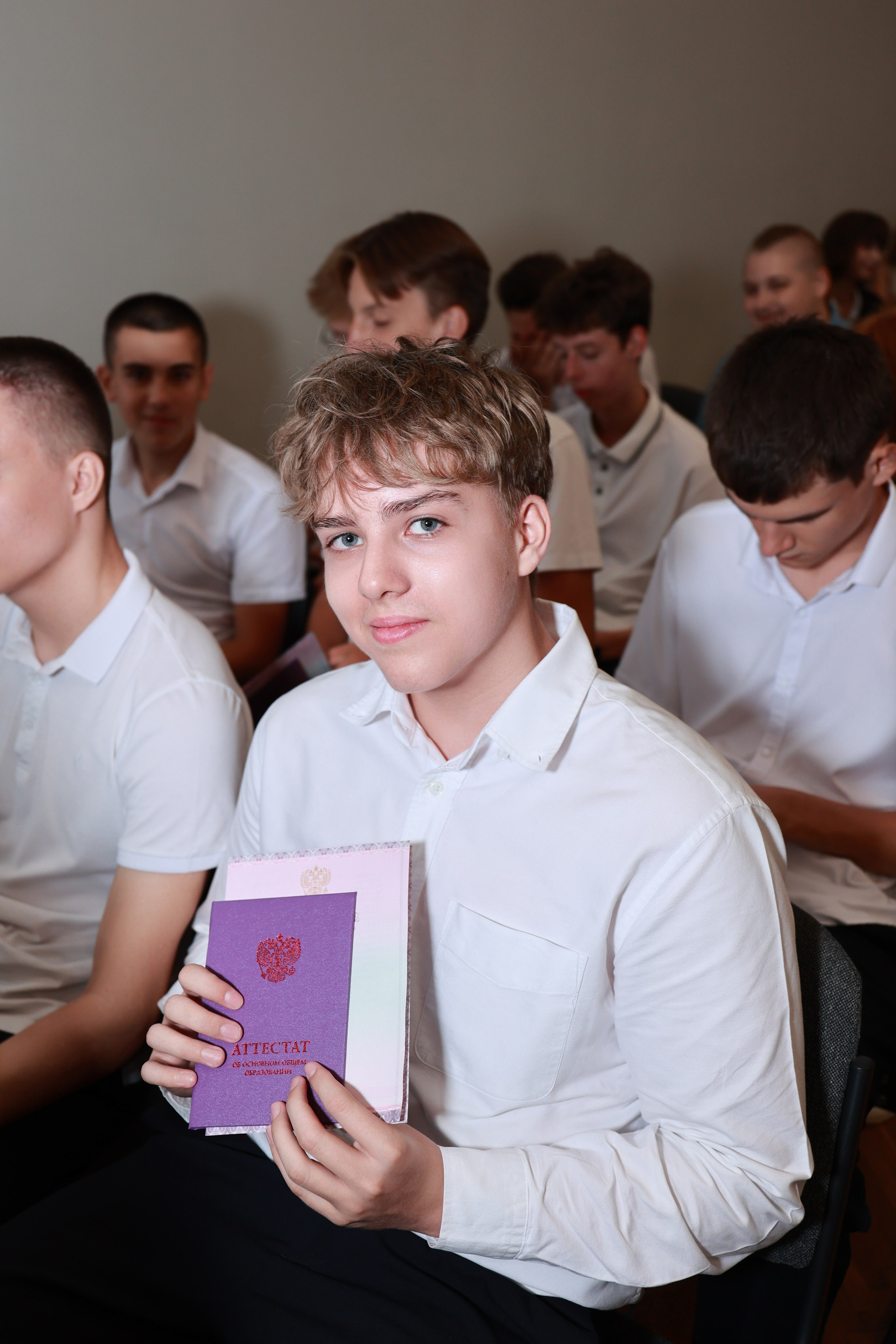 Вручение аттестатов СОШ 42 (2025г). Детский семейный фотограф Краснодар