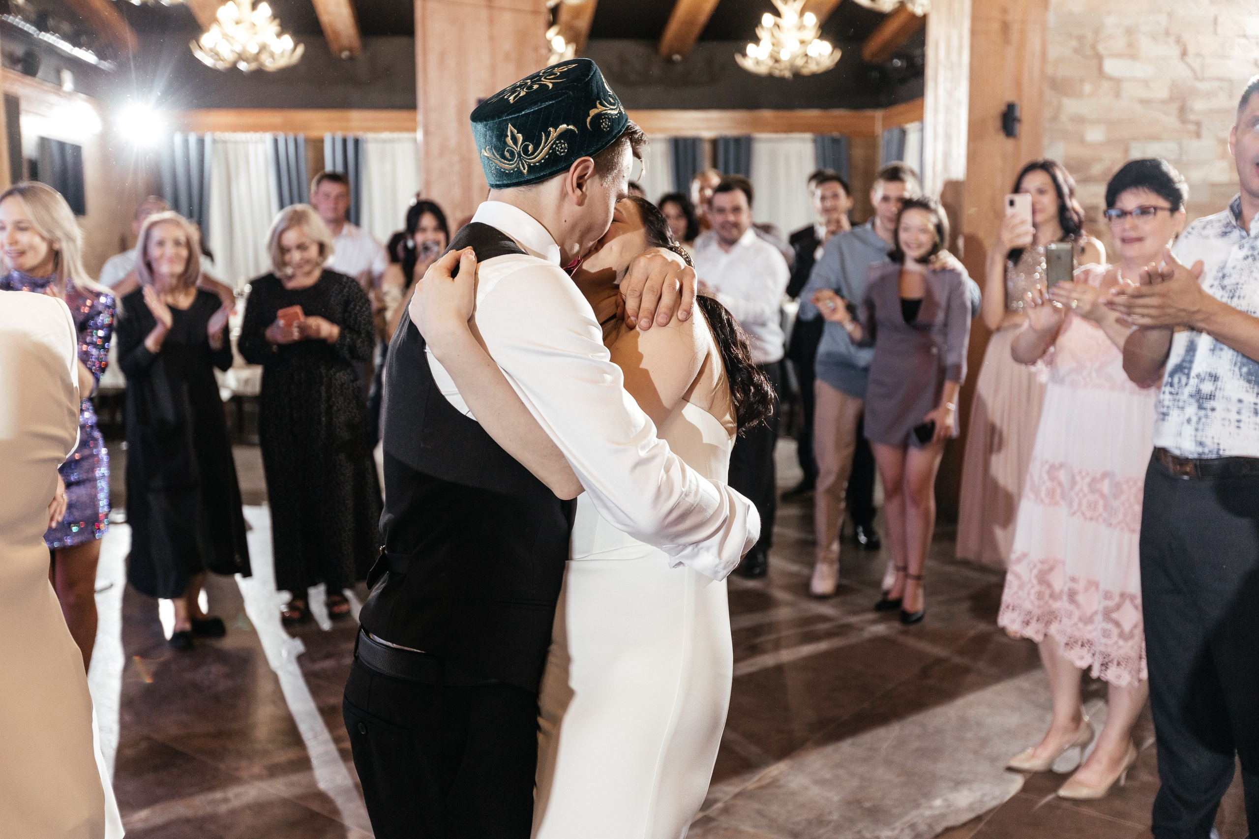 Свадебный фотограф Уфа — Руслан ГабдлисламовЖивые эмоции, красивые кадры, воспоминания на всю жизнь.Работаю по всей Республике Башкортоста. Свадебный фотограф Уфа Руслан Габдлисламов