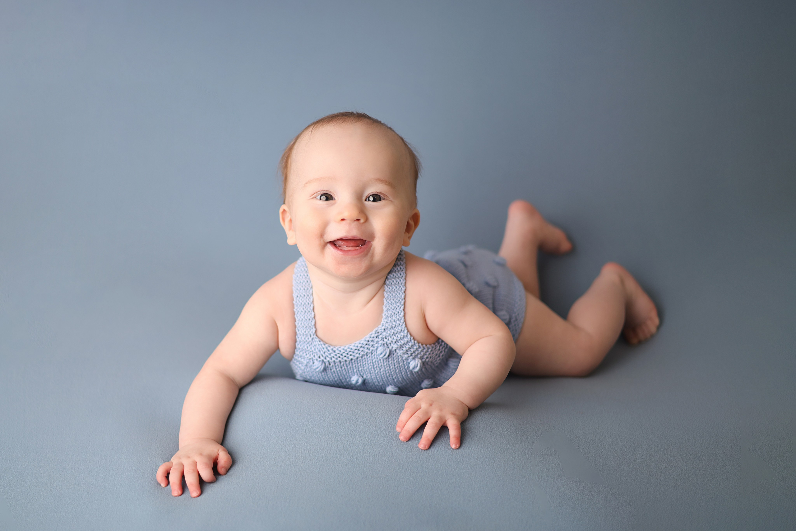 Фотосъемка малыша в 6 месяцев в Москве. Фотограф новорожденных Москва. Ньюборн фотограф Москва