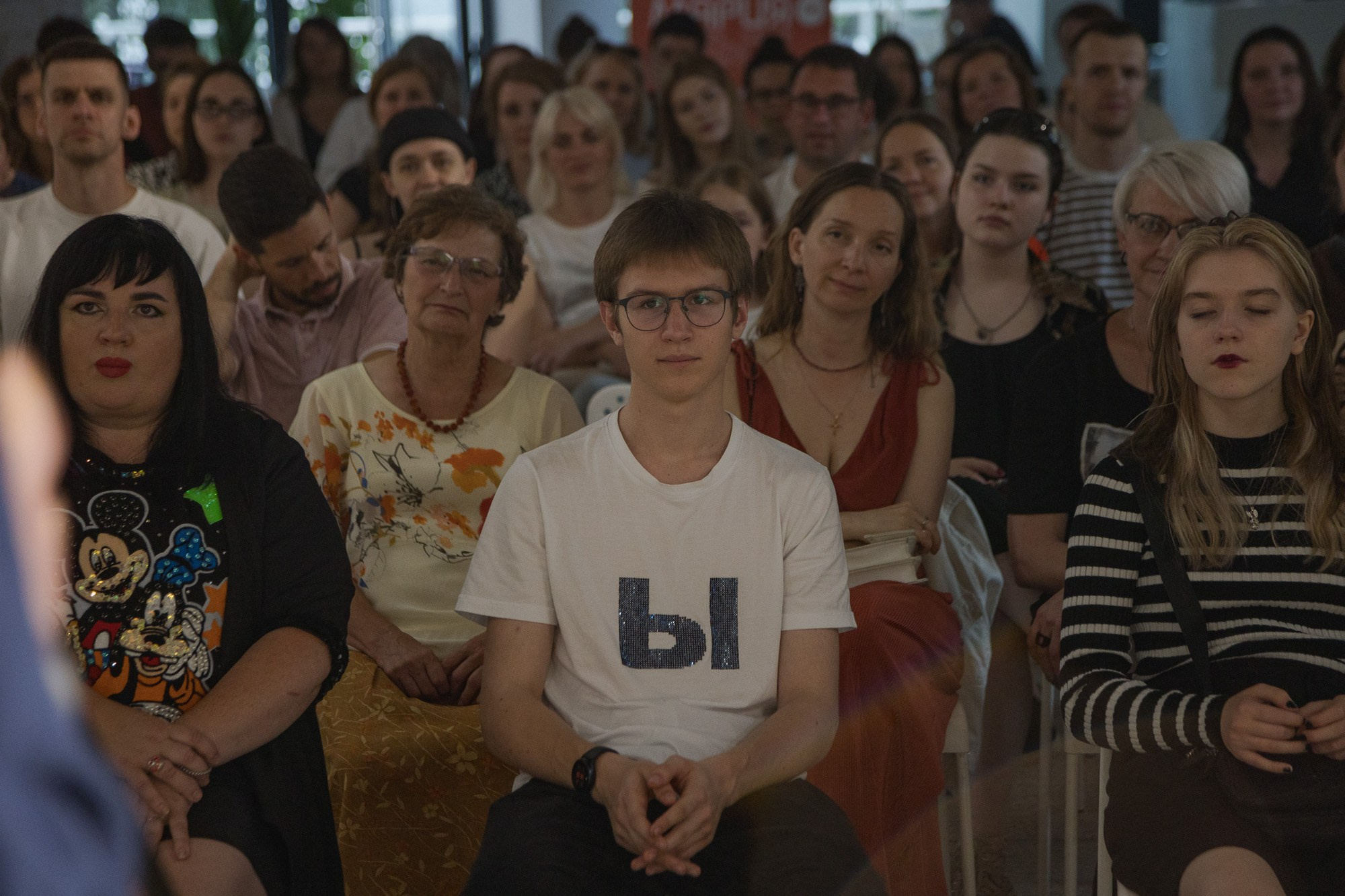 Равновесие с погрешностью. Фотограф городских и семейных событий Артем Карпухин