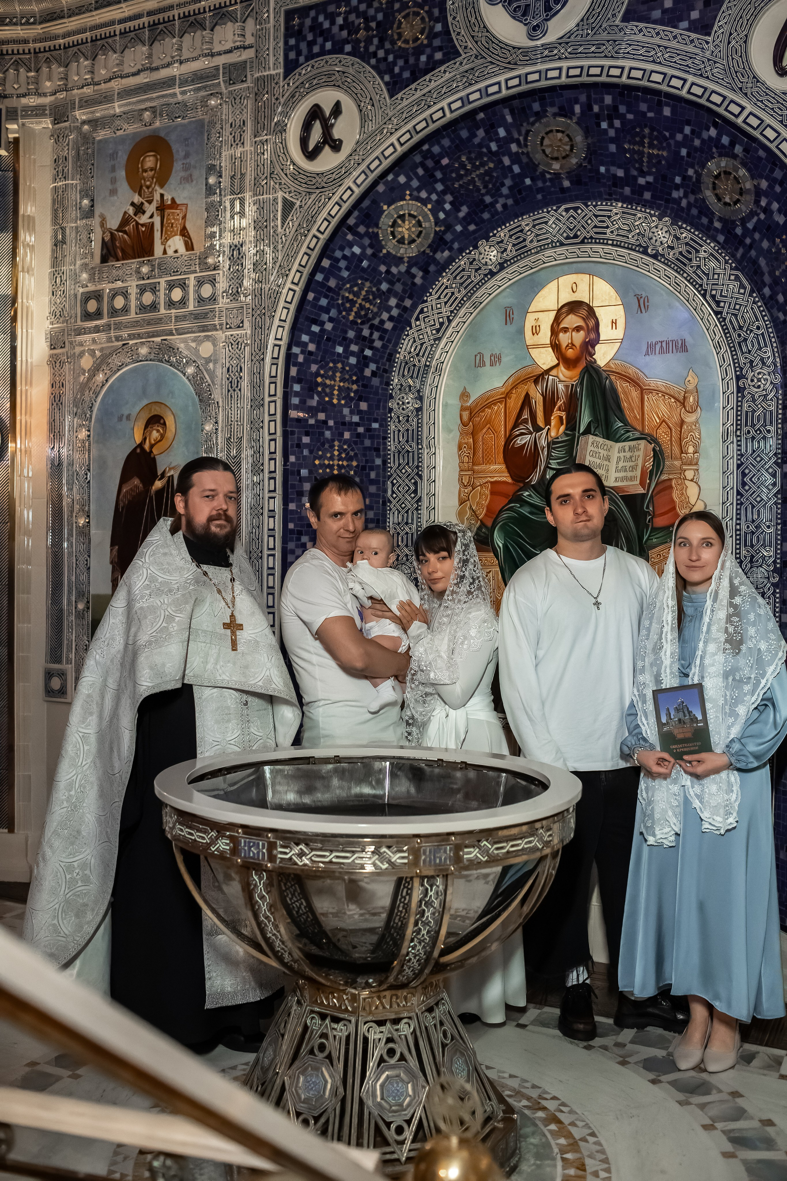 Крещение в Храме Вооруженных Сил России. Профессиональный фотограф в Москве и Мо Мария Шантарёва