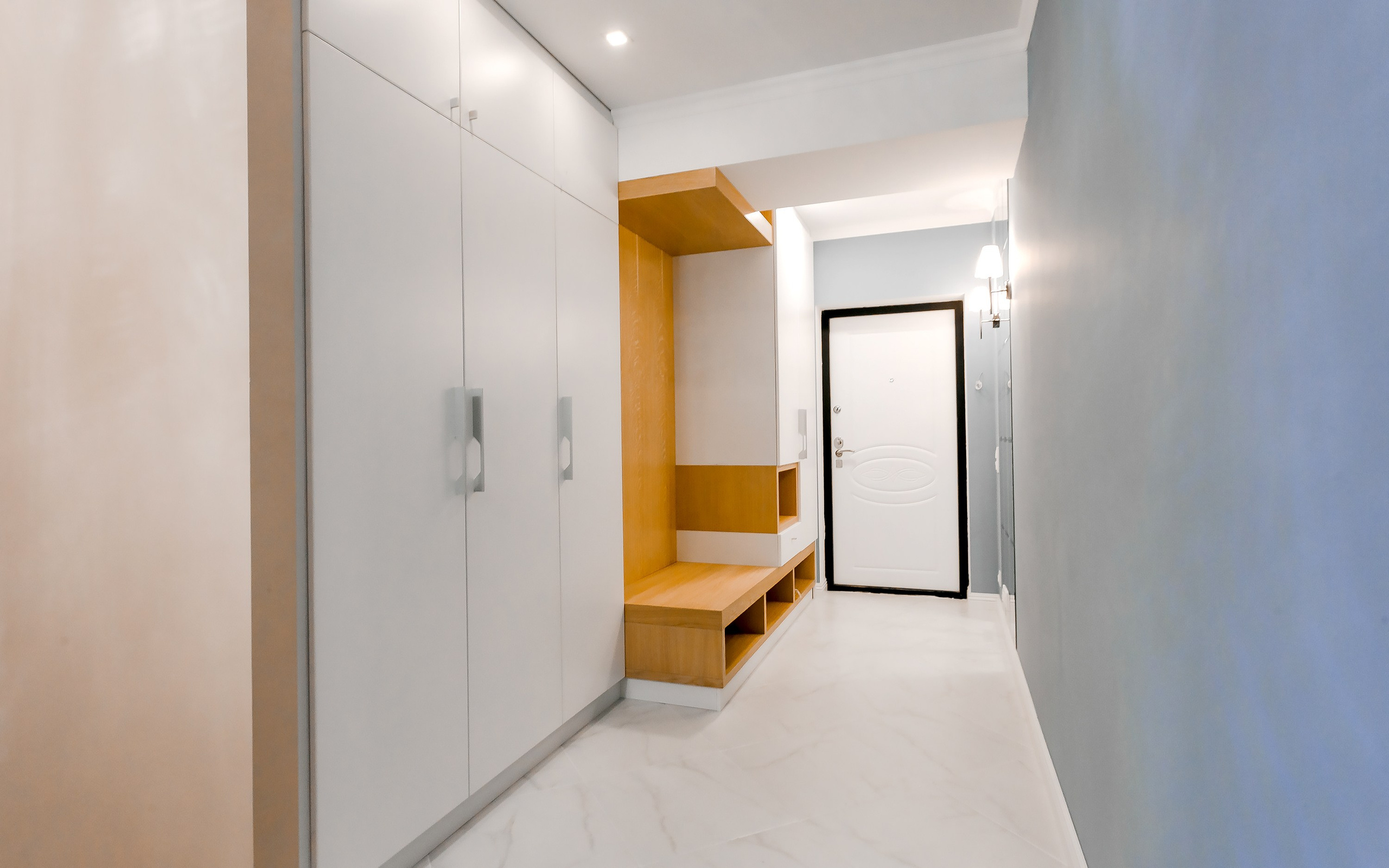 Central interior. Репортажный фотограф в Алмате Чумаков Георгий