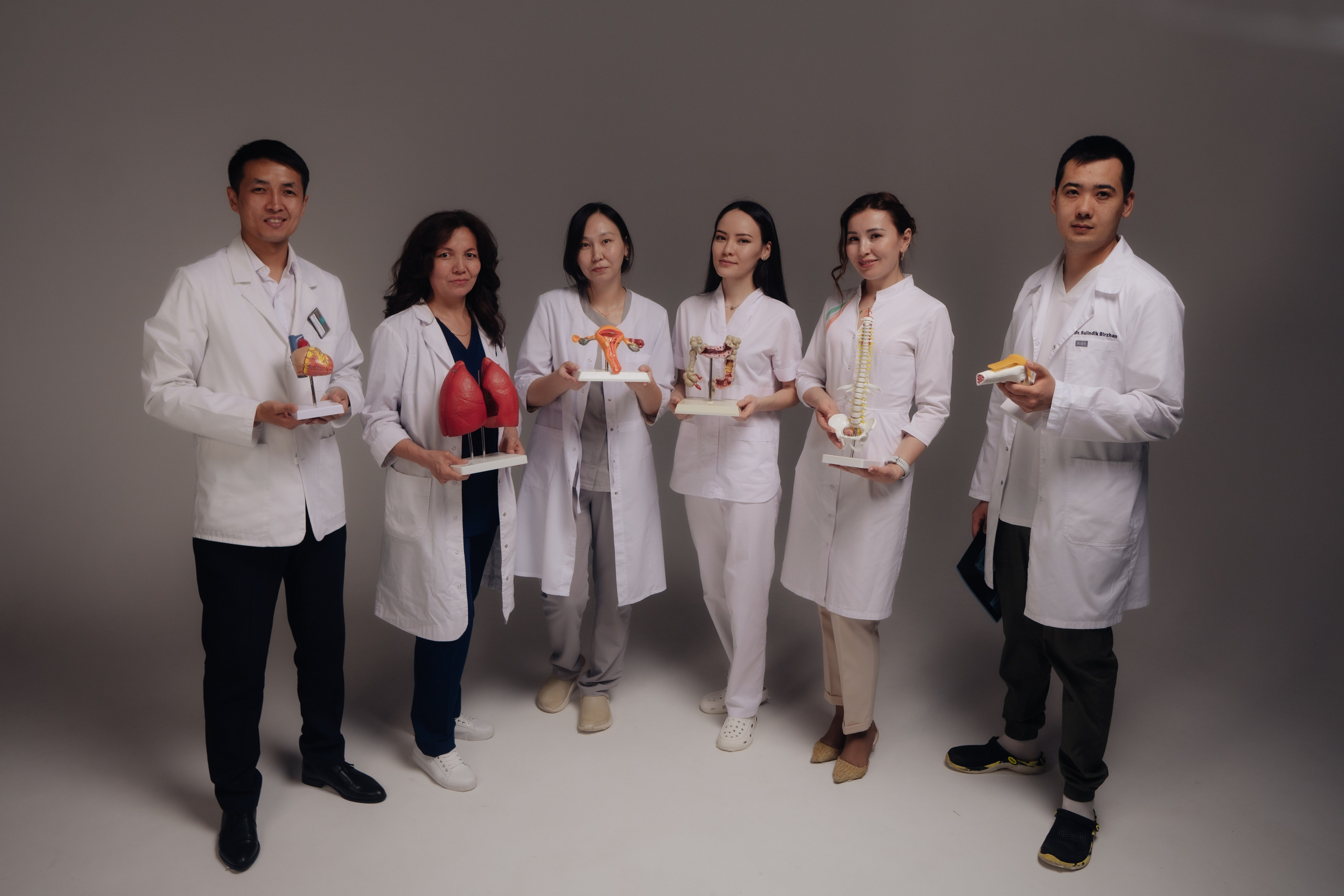 Zere clinic Doctors. Уличный и студийный фотограф в Астане Ержанов Нурасыл