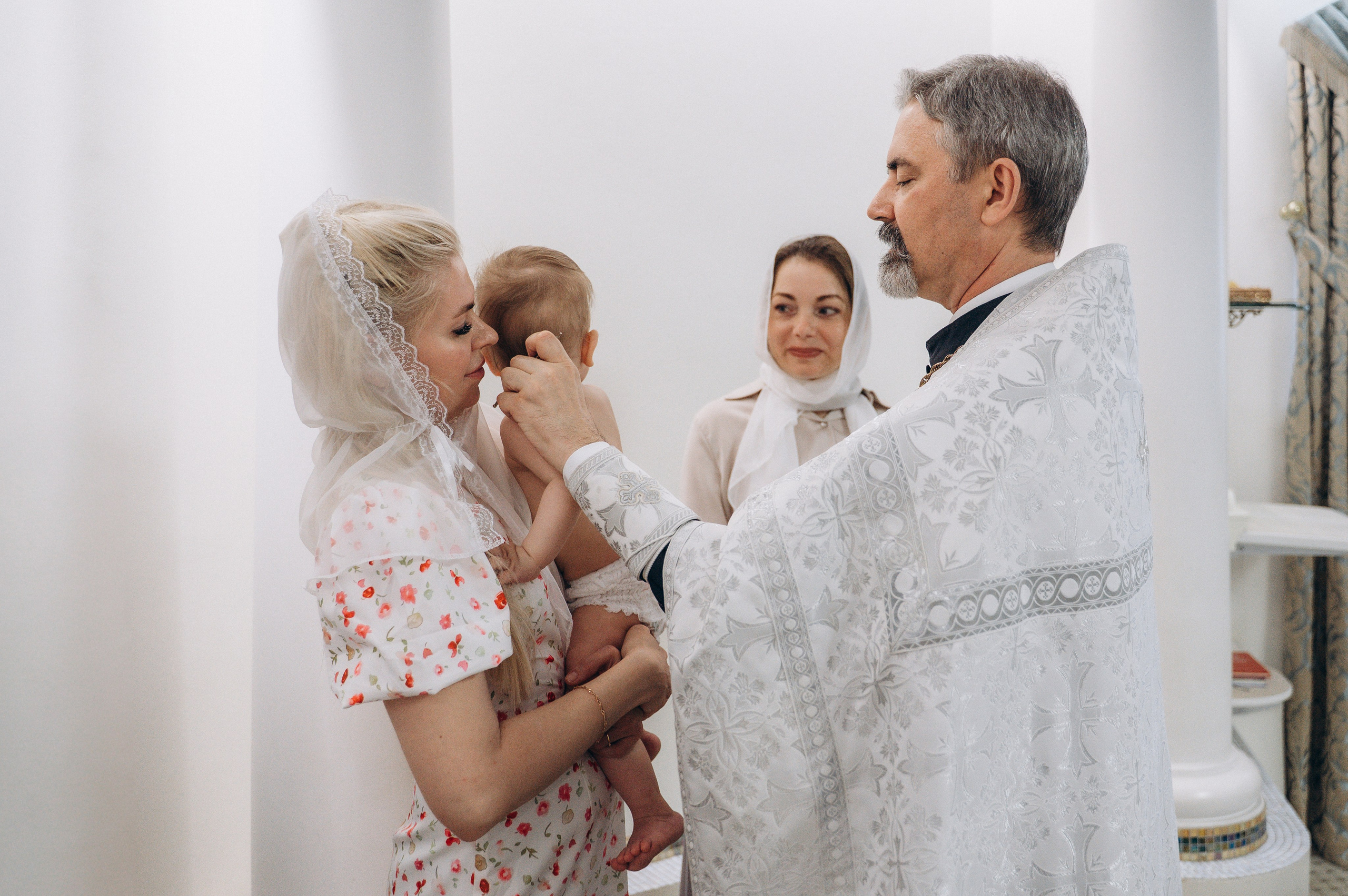 Крещение Миланы (Храм Всех Святых). Семейный фотограф в Минске Дарья Дреко