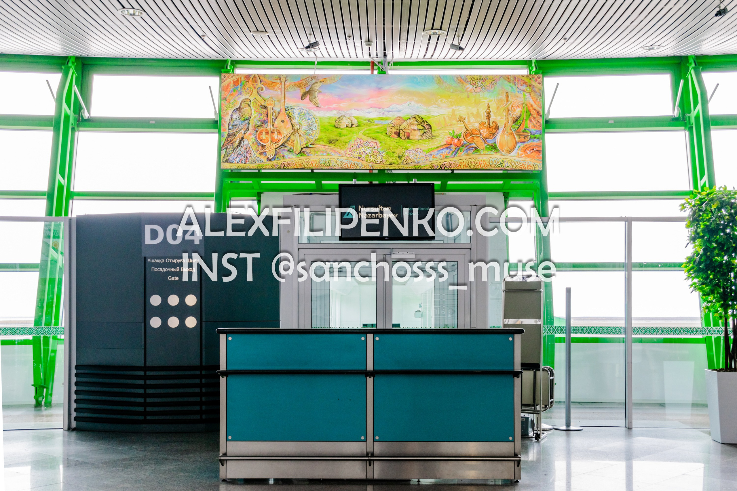 Фотосъемка для рекламного оператора MYD Production в Аэропорту Астаны. Фотограф интерьера недвижимости и архитектуры в Астане