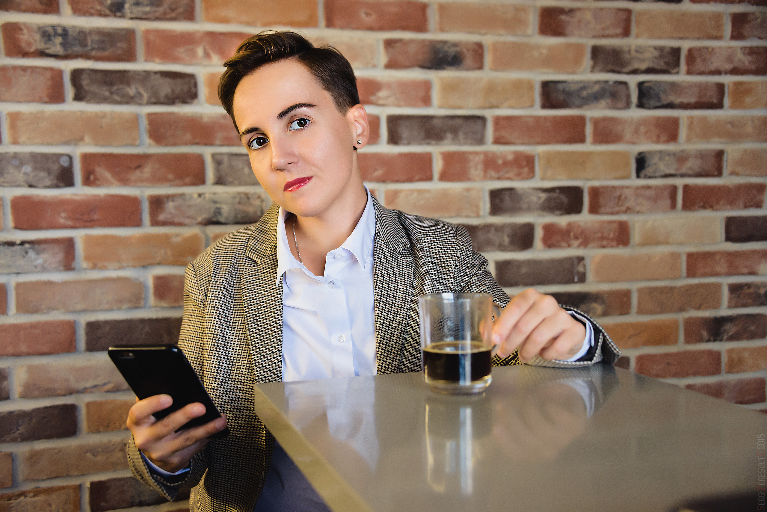 Фотосессия в студии для девушек в Москве - фотограф Сергей Пересвет. Ваш фотограф на праздник в Москве, Раменском, Жуковском, Люберцах