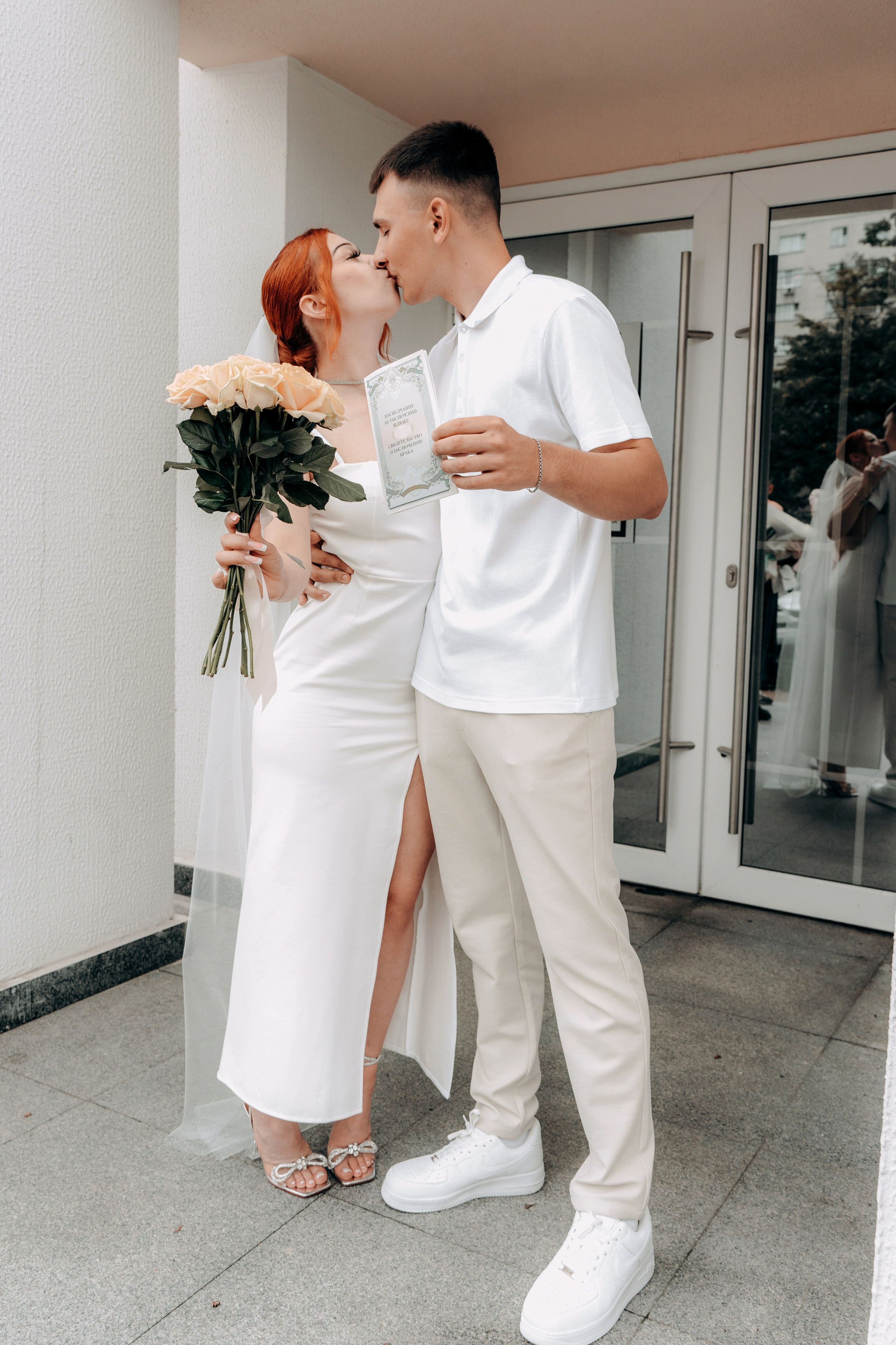 Любовь в каждом штрихе: роспись и свадебная прогулка. Ваш семейный фотограф в Минске — Вика Трегубова