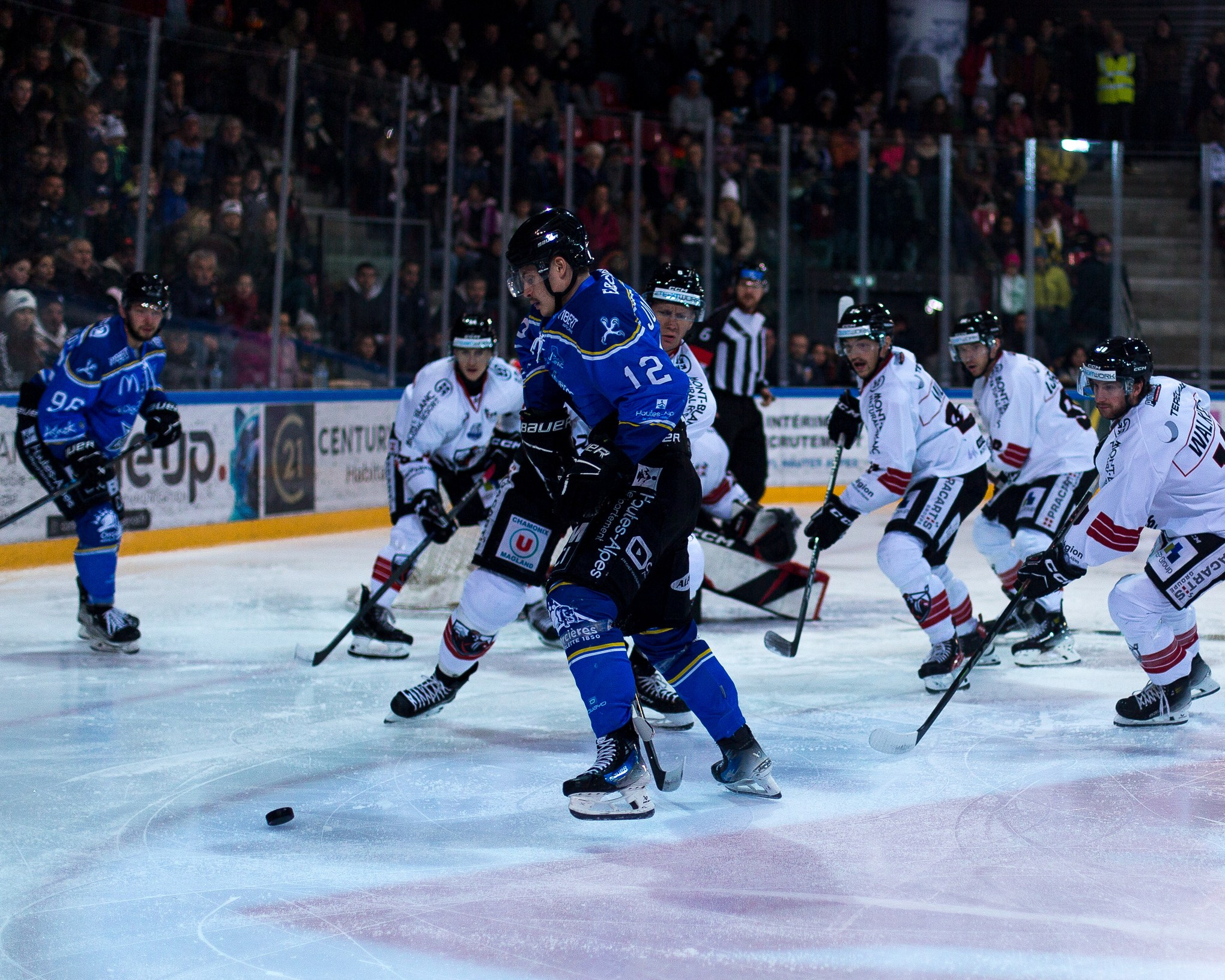 Хоккейный матч