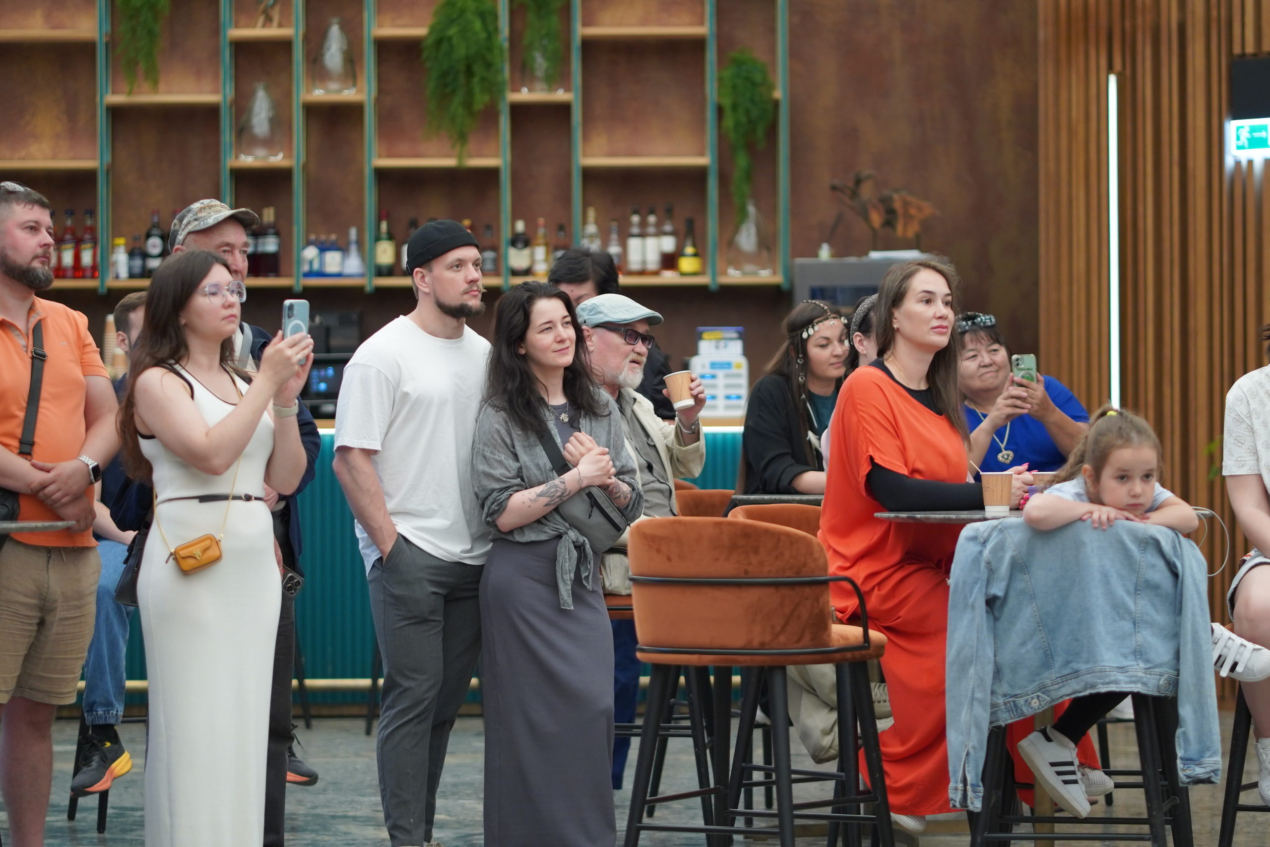 НЕБЕСНАЯ СТРАНА || выставка Ерболата Нуриманова. Выездной фотограф-видеограф в Республике Алтай Солоны Куюкова