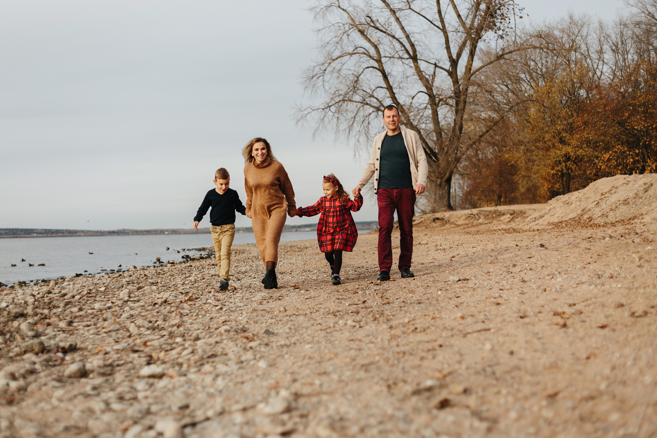 Саша Аня Кирилл Алиса. Семейный фотограф в Минске и РБ Стеликова Анна