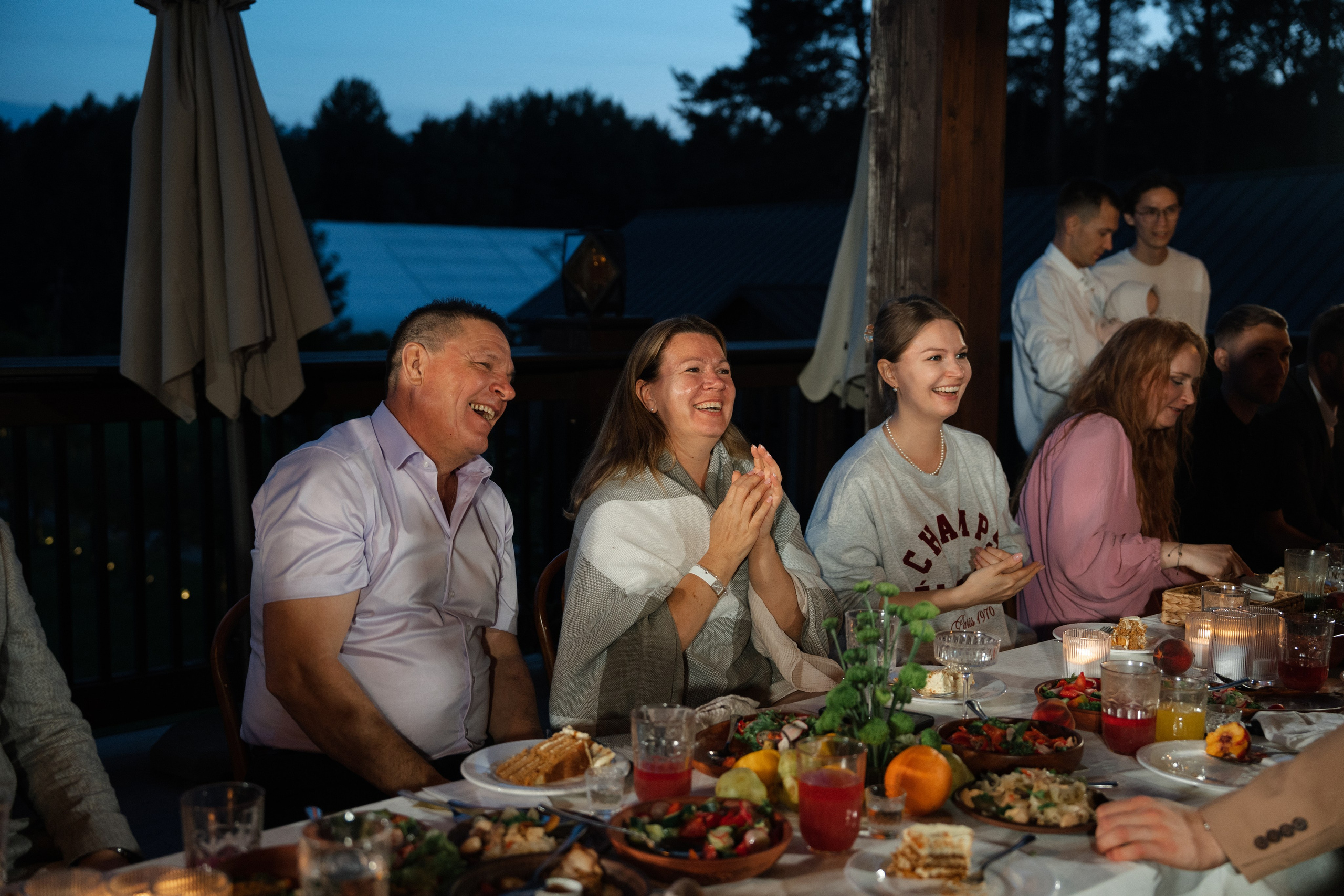 Арина & Иван. Камерная свадьба на природе в стиле в расслабленном стиле. Свадебный фотограф организатор в Санкт-Петербурге Ассоль Опарина