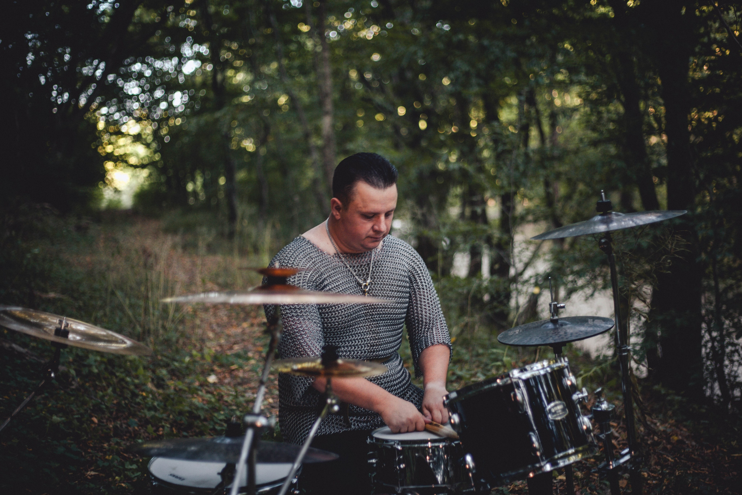 Клип. Уличный фотограф Города N