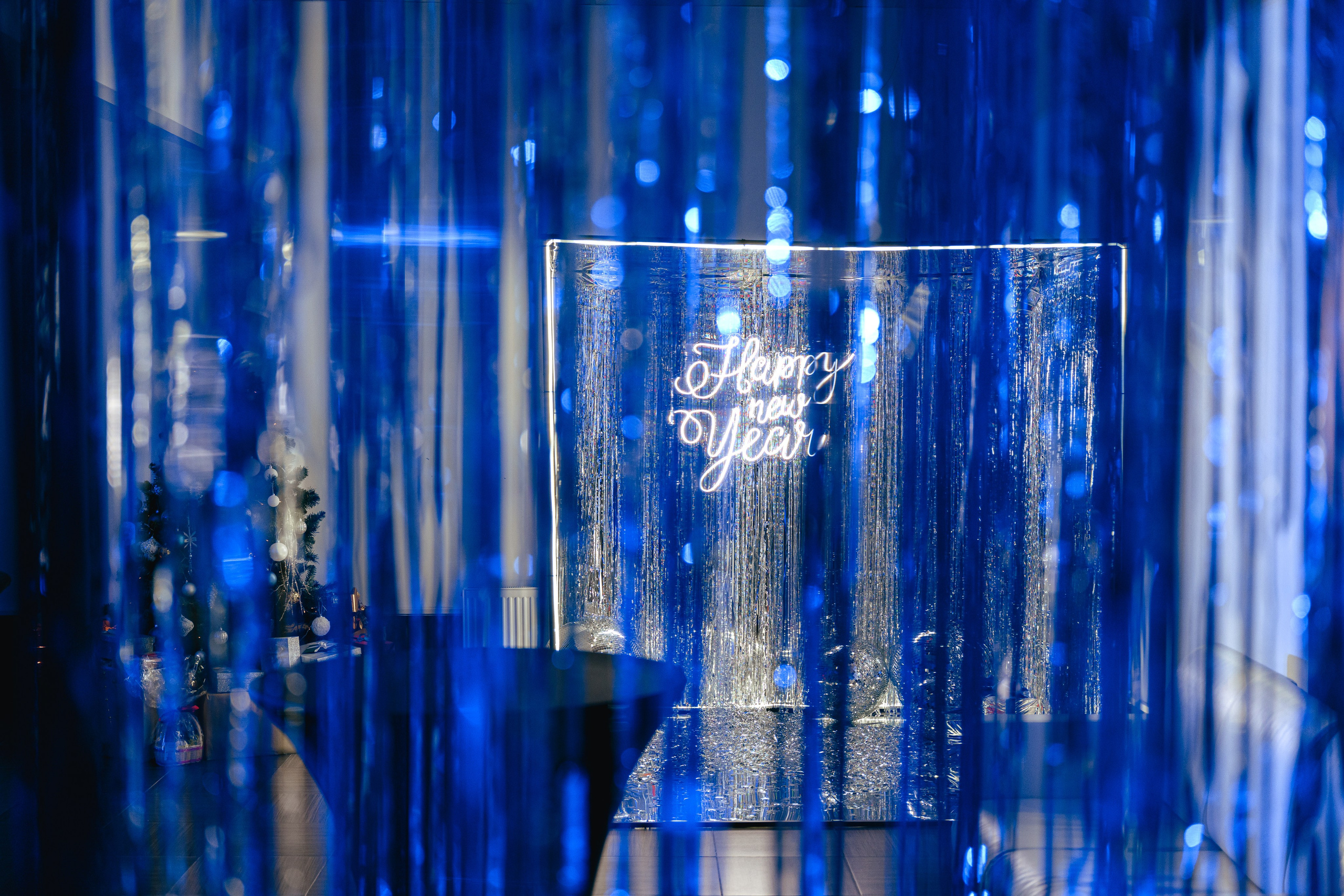 Организация новогоднего корпоратива в офисе. ToDay-организация частных и деловых мероприятий под ключ