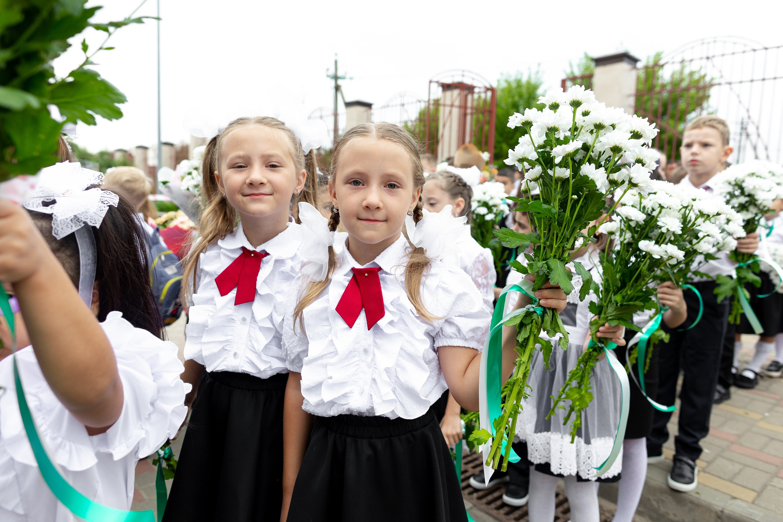 Школа № 61 им. Лавриненко, 1-е сентября | Фото. Фото и видеосъемка любых мероприятий в городе Краснодаре и Краснодарском крае. Щеколдин Антон
