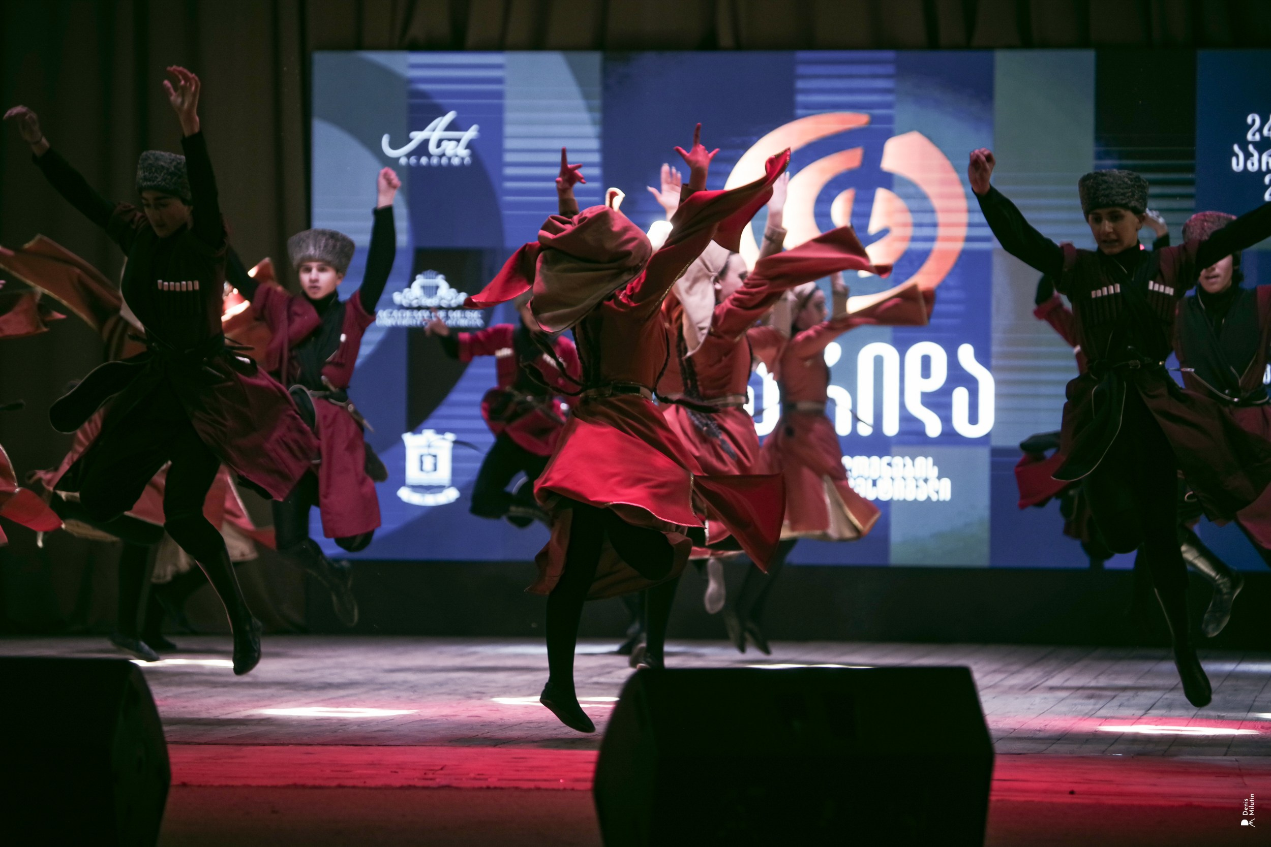 Танцы в Хоби. Портретный фотограф Денис Милютин