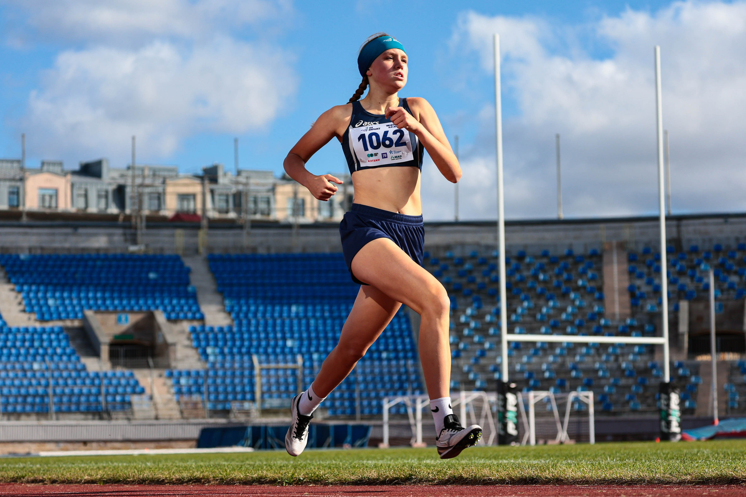 На вираже 2025. Спортивный фотограф в Санкт-Петербурге Илья Vacool