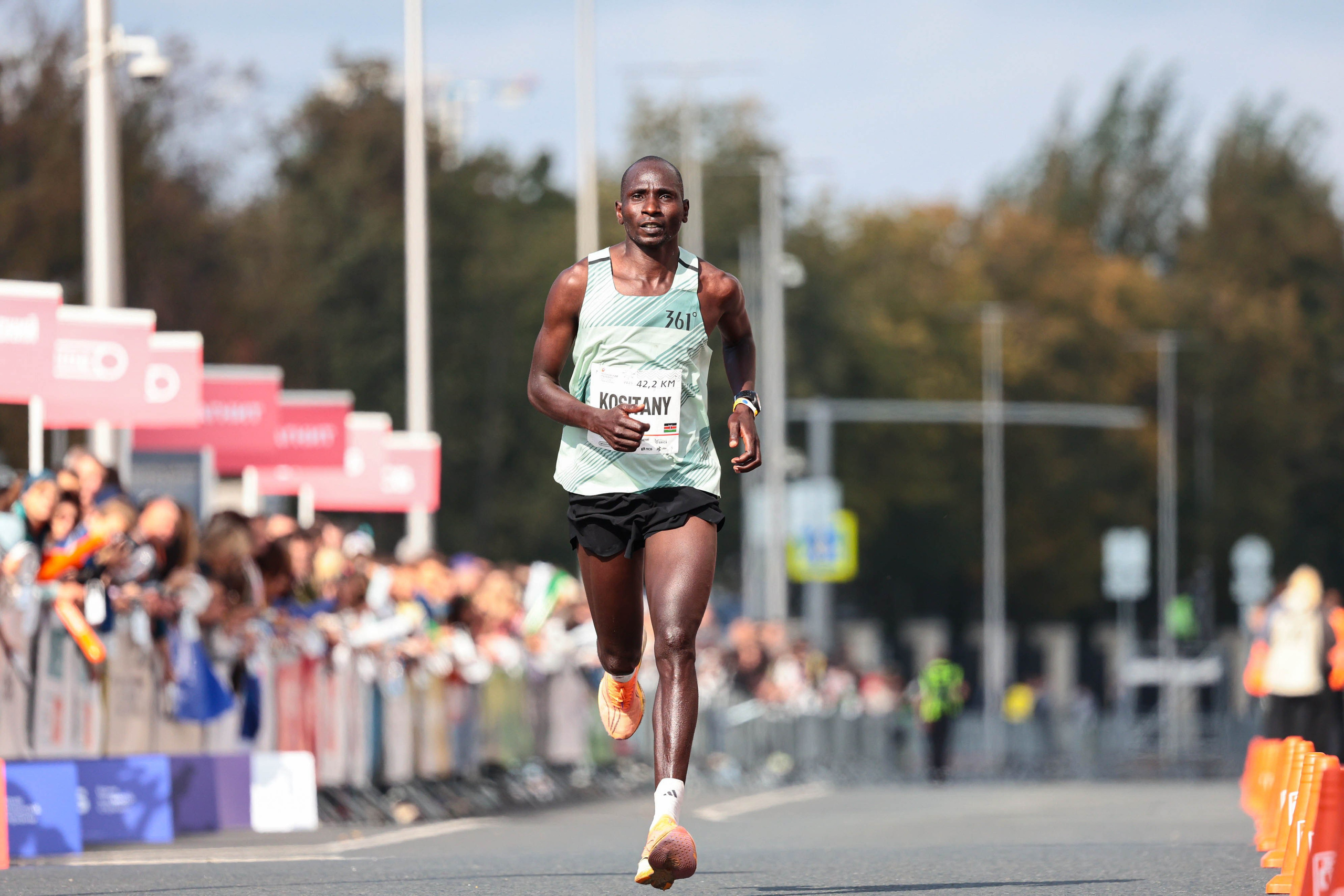 Московский марафон 2025. Спортивный фотограф в Санкт-Петербурге Илья Vacool