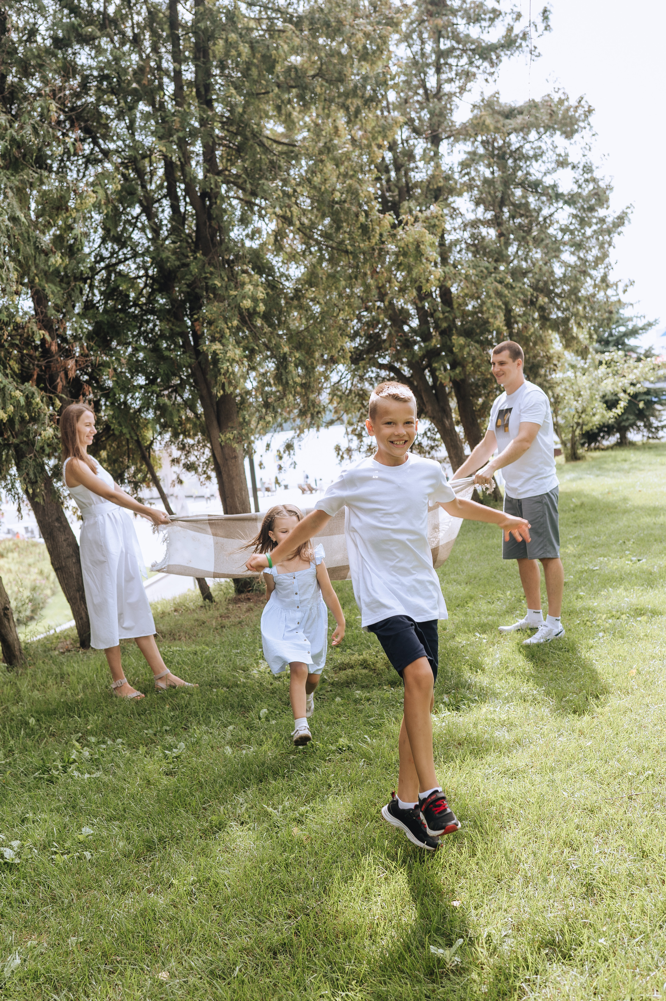 Семейная фотосессия на Речном вокзале. Фотограф в Москве и Московской области Таня Яблочкина