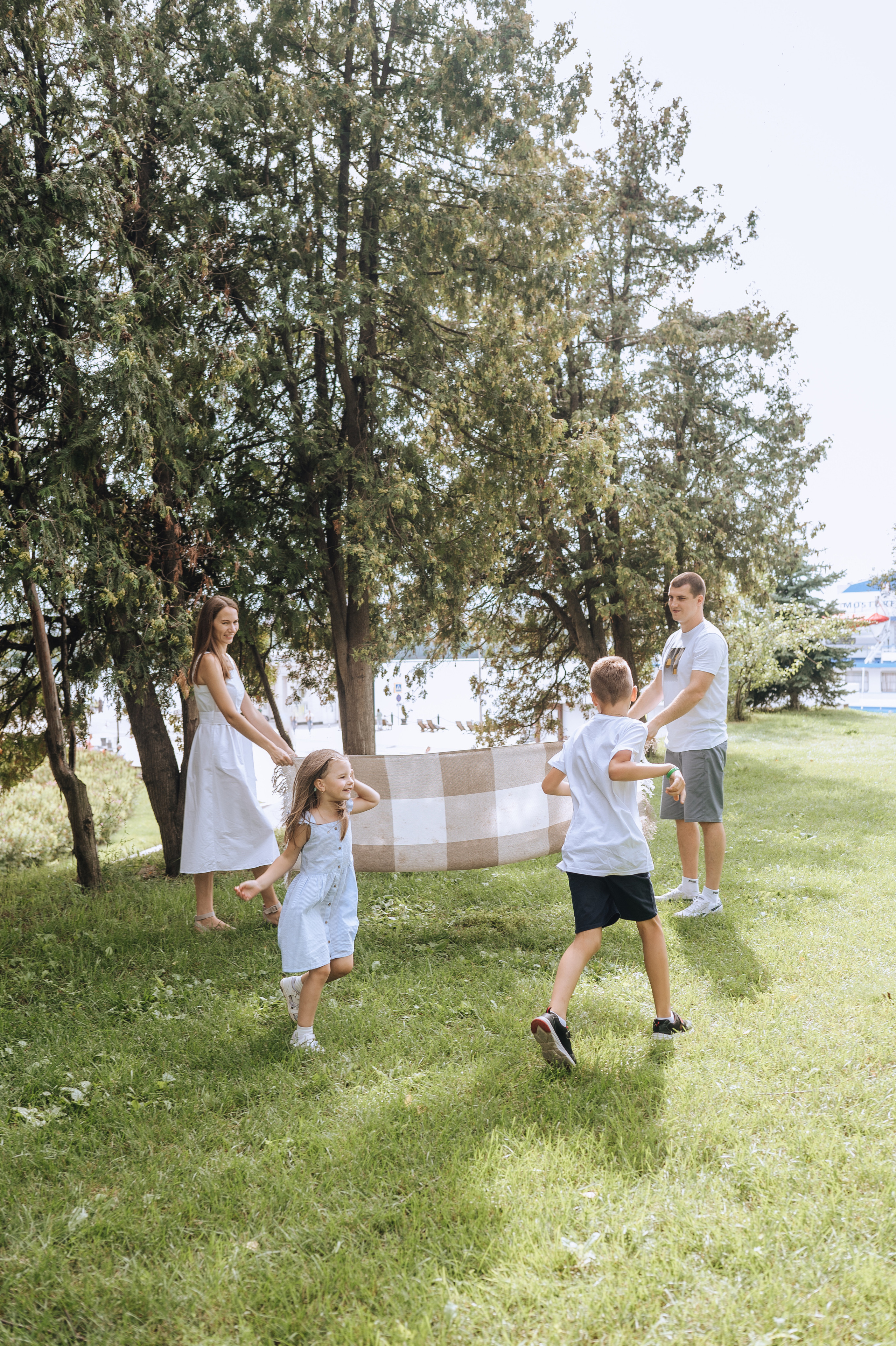 Семейная фотосессия на Речном вокзале. Фотограф в Москве и Московской области Таня Яблочкина