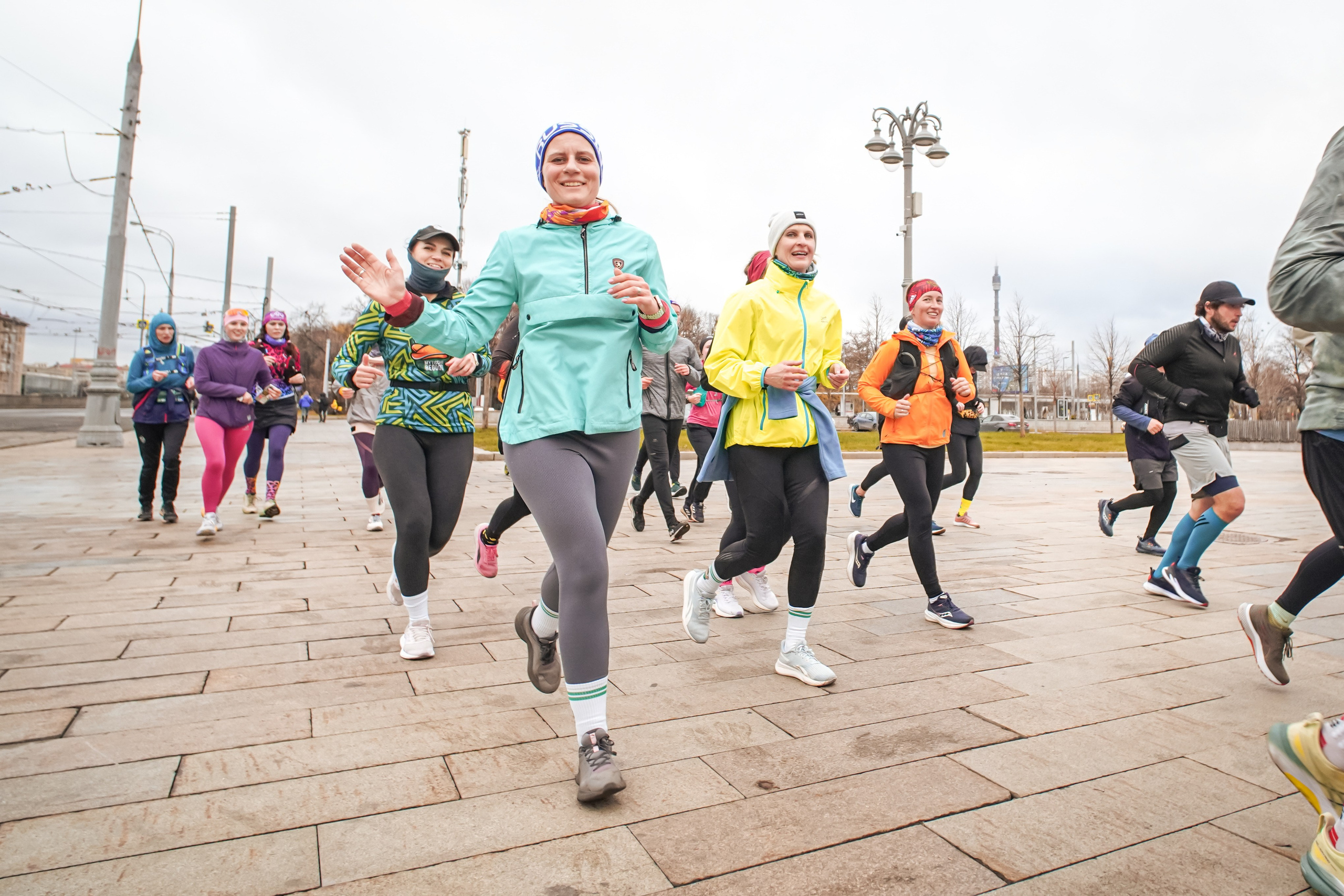 #марафонудома #яuzarun 2024 2-я петля, группа 6:30. Роман Капилюшов. Бег. Фото. Видео. г. Люберцы