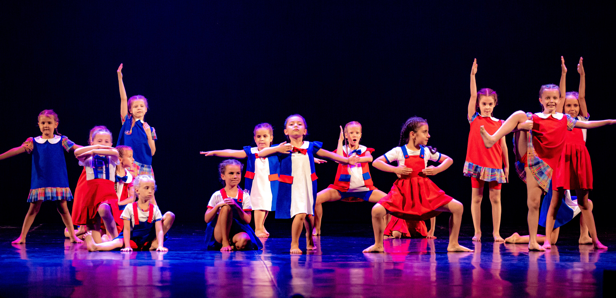 ОТЧЕТНЫЙ КОНЦЕРТ ХОРЕОГРАФИЧЕСКОЙ ШКОЛЫ НИКА. Фотограф в Сочи Юрий Шептаев