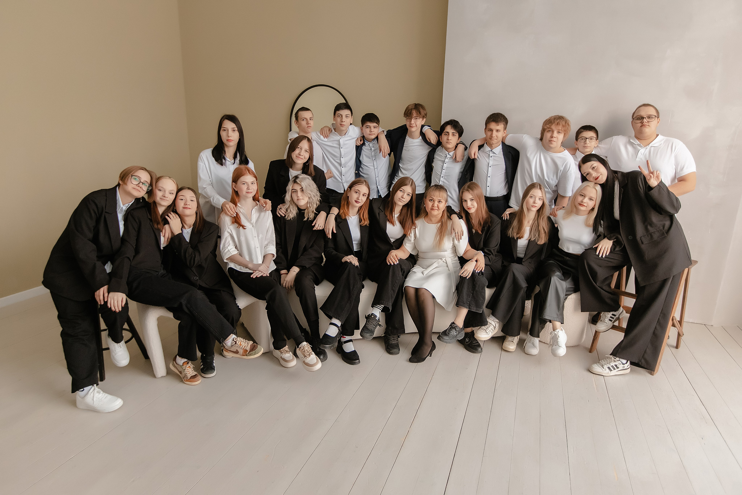 9 класс 2024. Memory Book — Выпускные альбомы в Нижневартовске, Мегионе и Сургуте