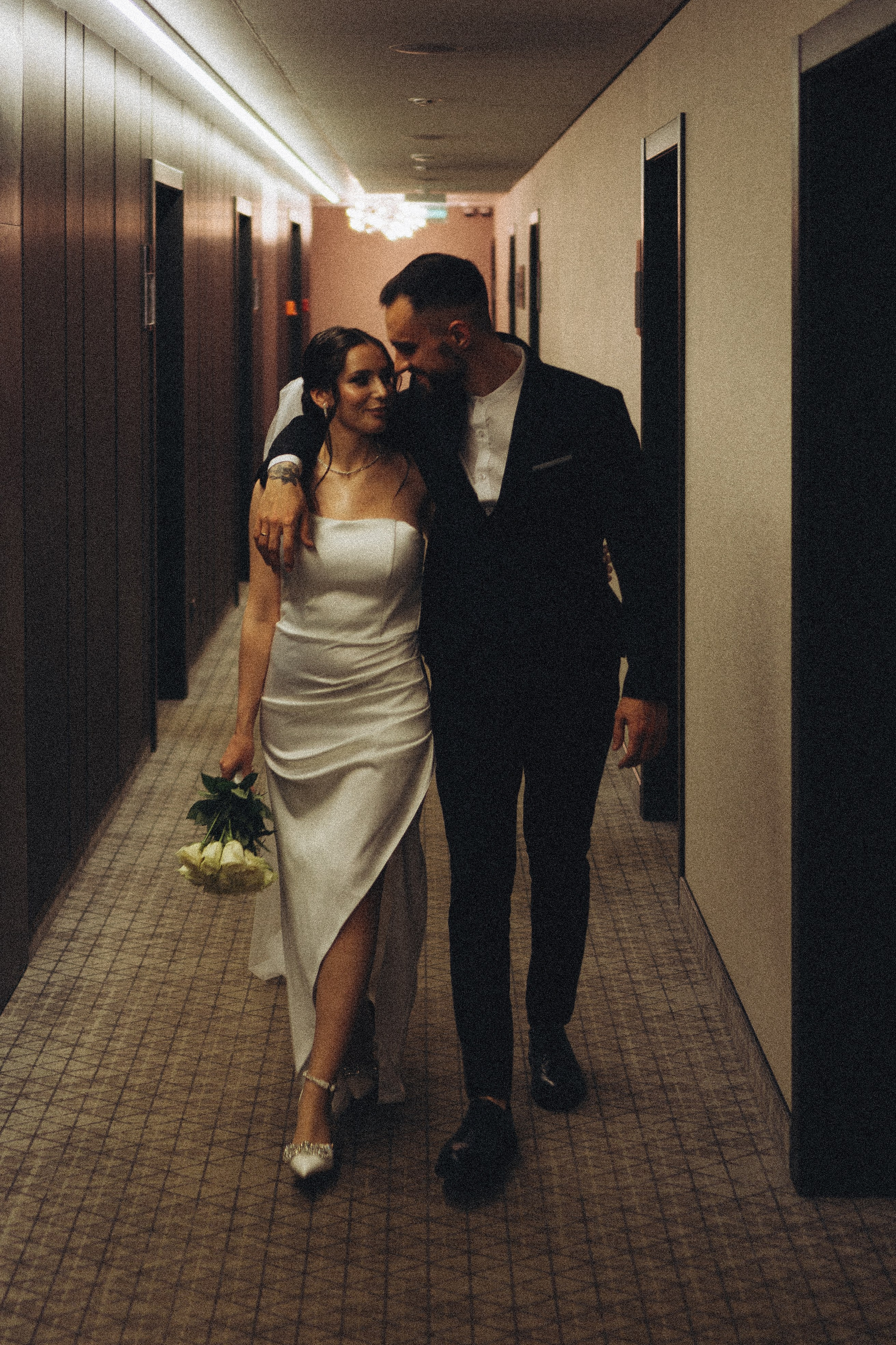 СВАДЕБНАЯ СЬЕМКА СБОРОВ ЖЕНИХА И НЕВЕСТЫ В ОТЕЛЕ И ТАКЖЕ ФОТОСЕССИИЯ В ОТЕЛЕЕ МЕГАПОЛИС БРЯНСК. Профессиональный фотограф, Санкт-Петербург — Виктория Богомолова