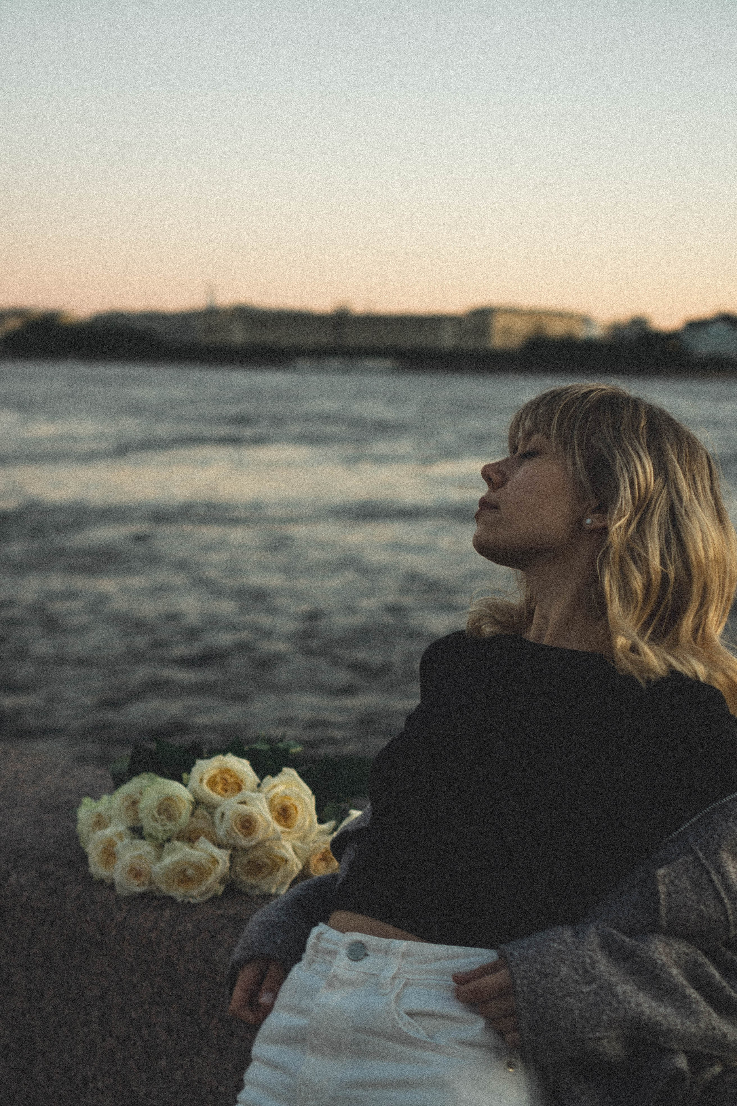ПРОГУЛКА ПО ГОРОДУ В БЕЛЫЕ НОЧИ (другой вариант). Профессиональный фотограф, Санкт-Петербург — Виктория Богомолова