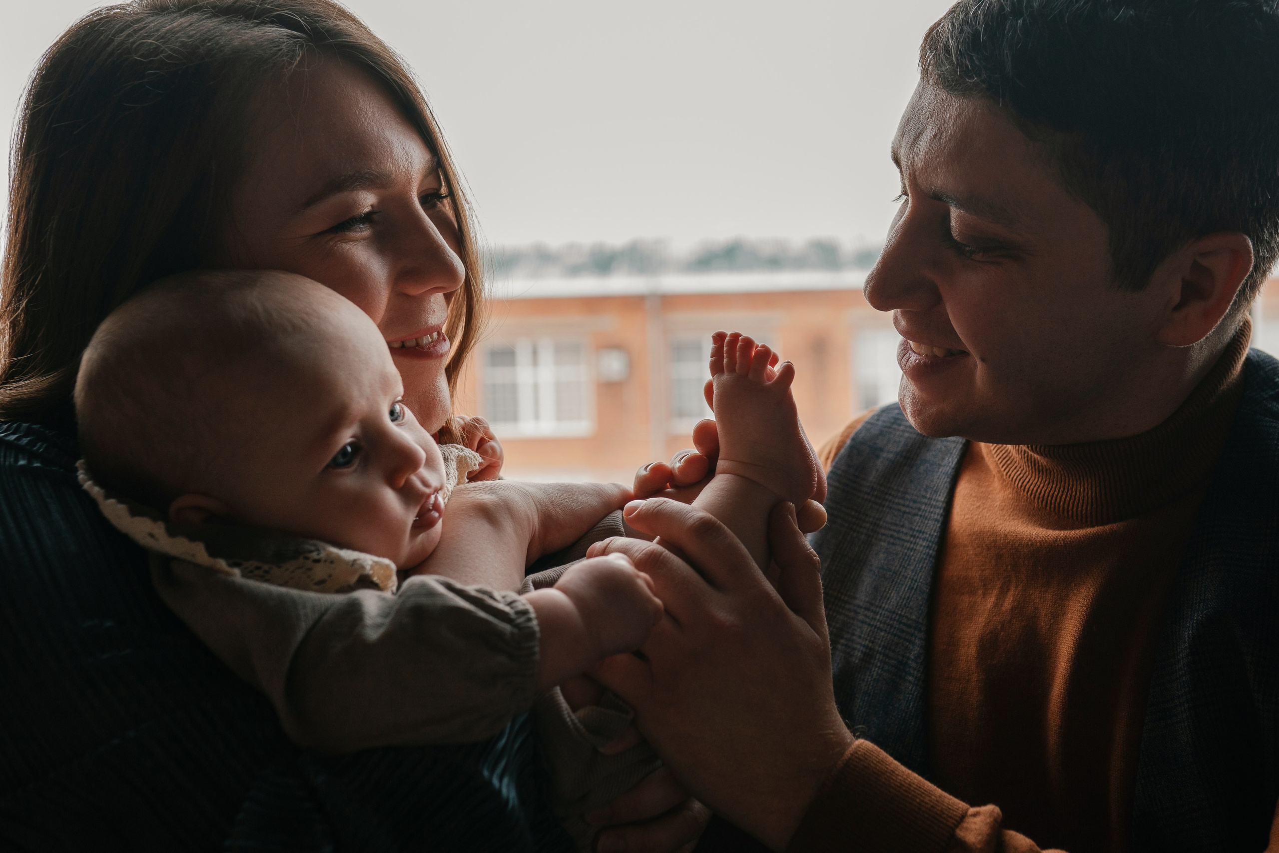 Семейная фотосессия в студии и дома Спб портфолио Насти Околот