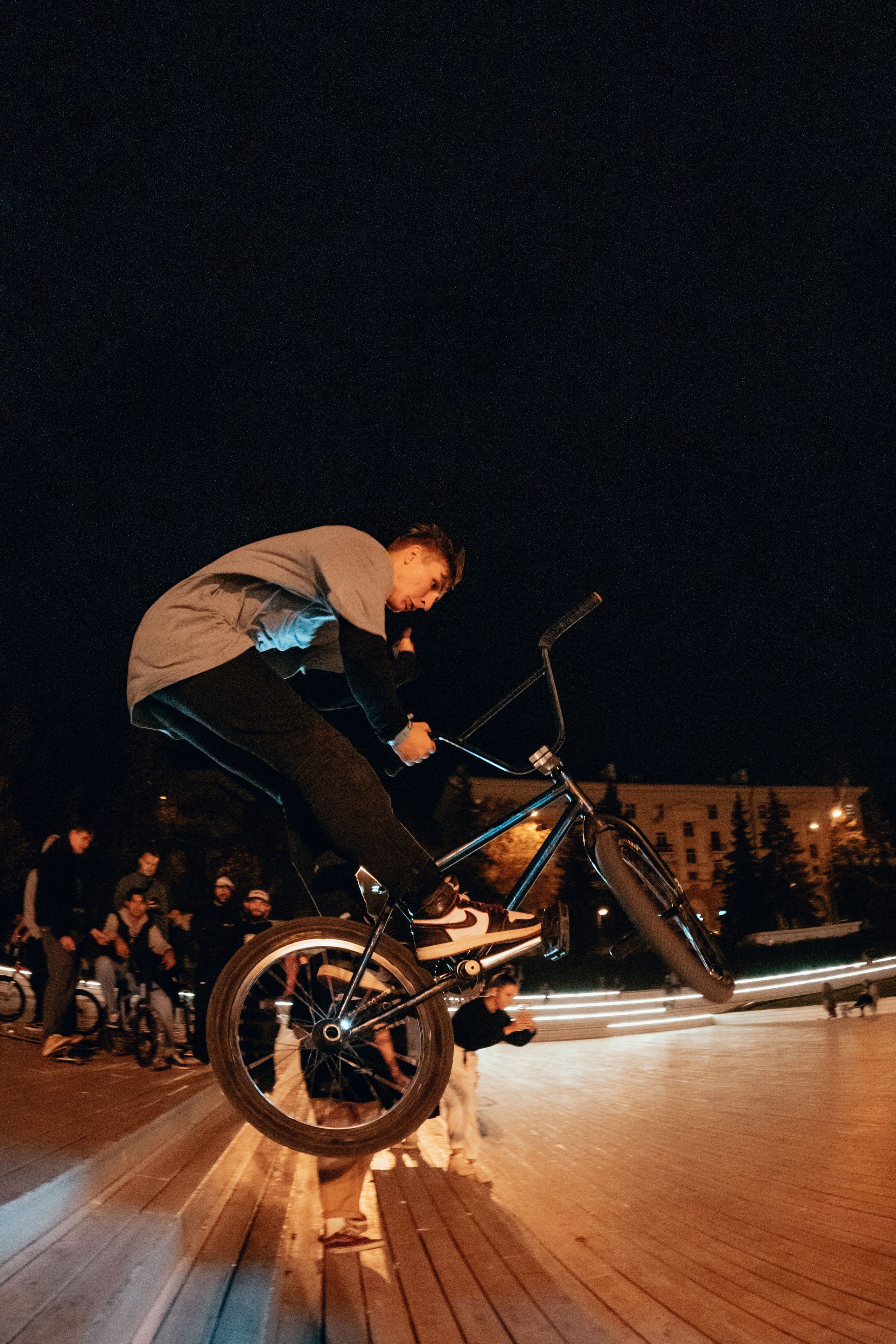 Night ride. Главная