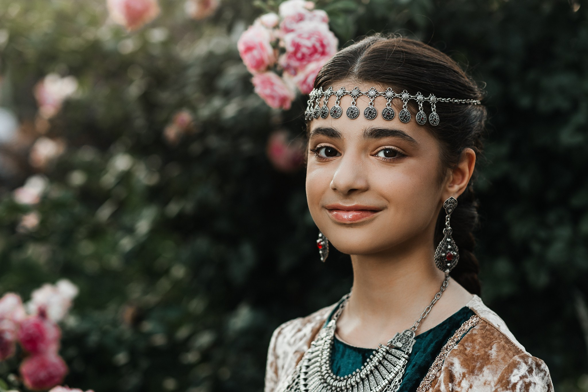 Современный взгляд на армянский костюм. Семейный и свадебный фотограф Ростове-на-Дону