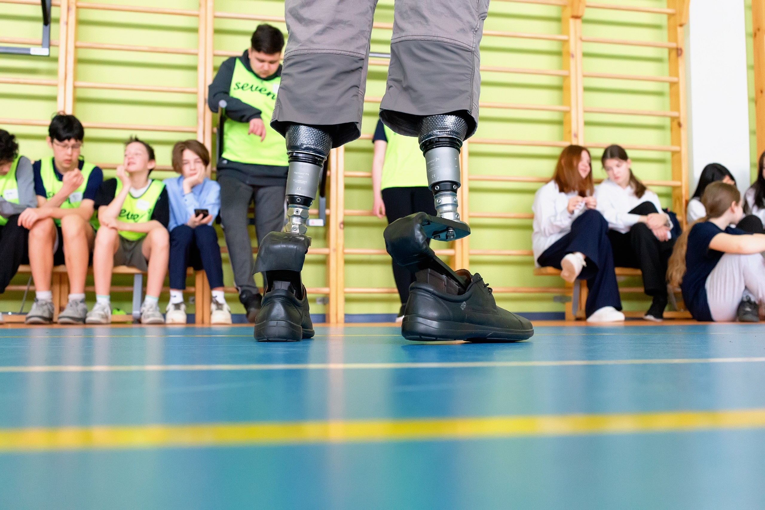 Фоторепортаж о проекте Физ-ра 2.0 в школе СПБ Благотворительный проект. Портретные фотосессии, контент-съемки, репортаж