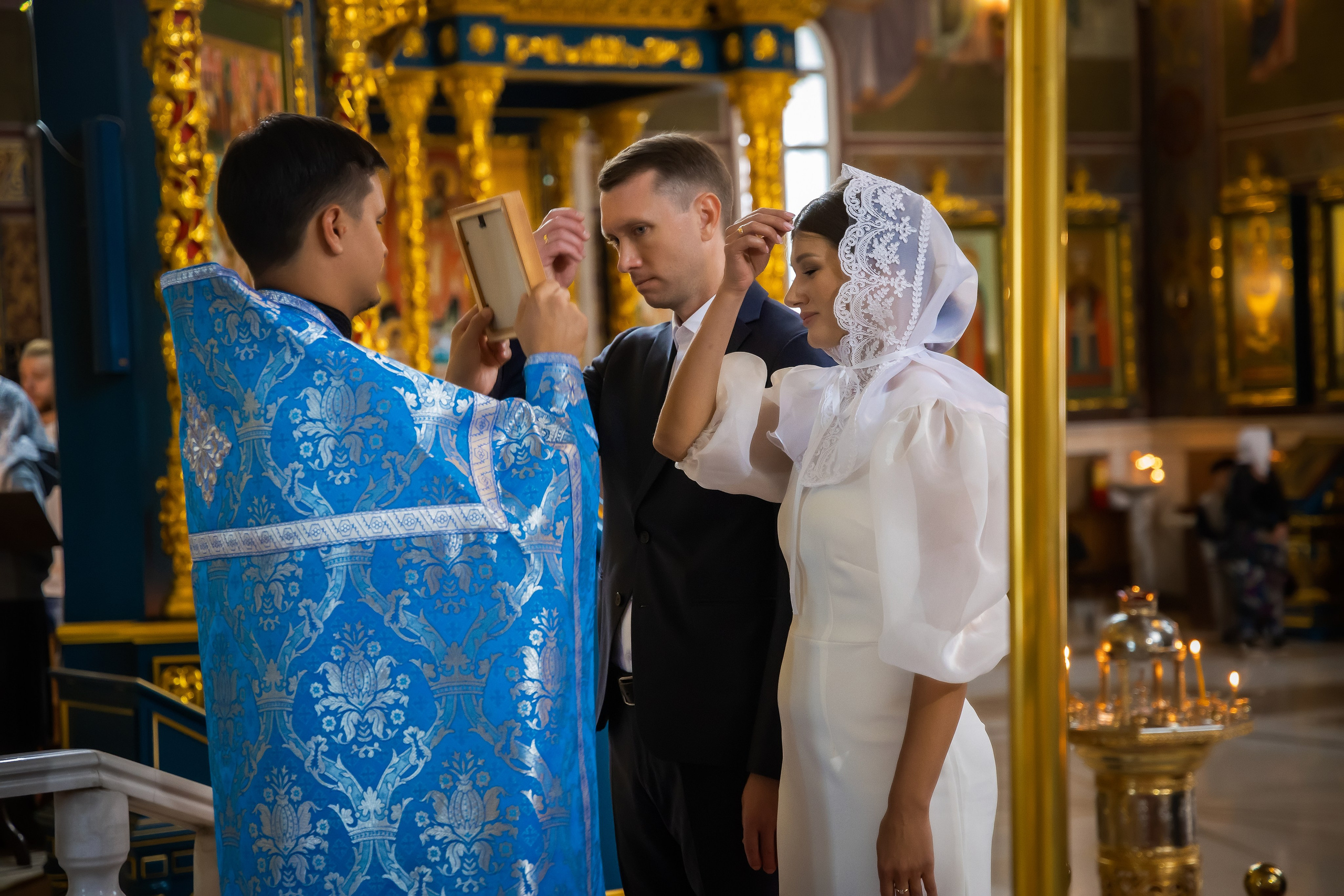В Храме. Семейный и Свадебный фотограф в Астане Александр Астапов