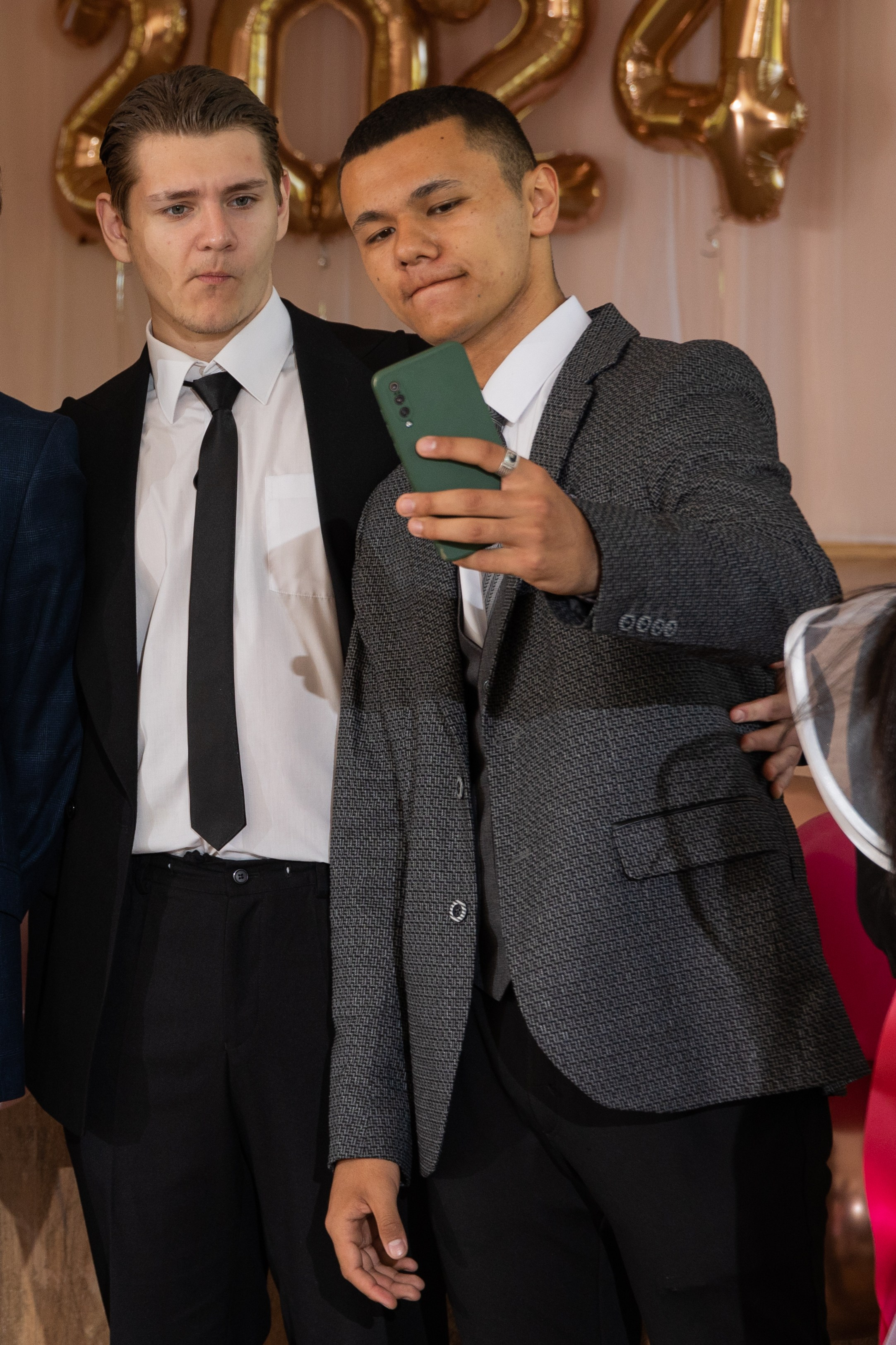 Последний звонок в школе № 66. Выпускные альбомы во Владивостоке