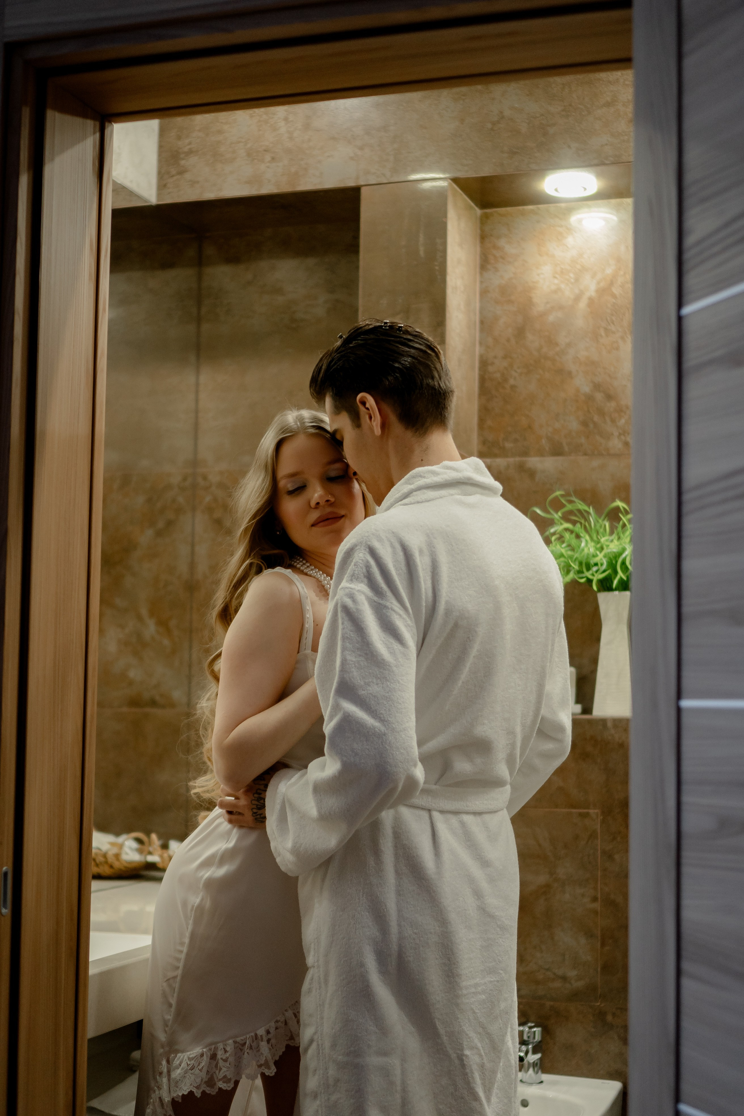 СБОРЫ ПЕРЕД СВАДЕБНЫМ ДНЕМ (СНЯТО В СИБИРЕ В НИЖНЕВАРТОВСКЕ). Профессиональный фотограф, Санкт-Петербург — Виктория Богомолова