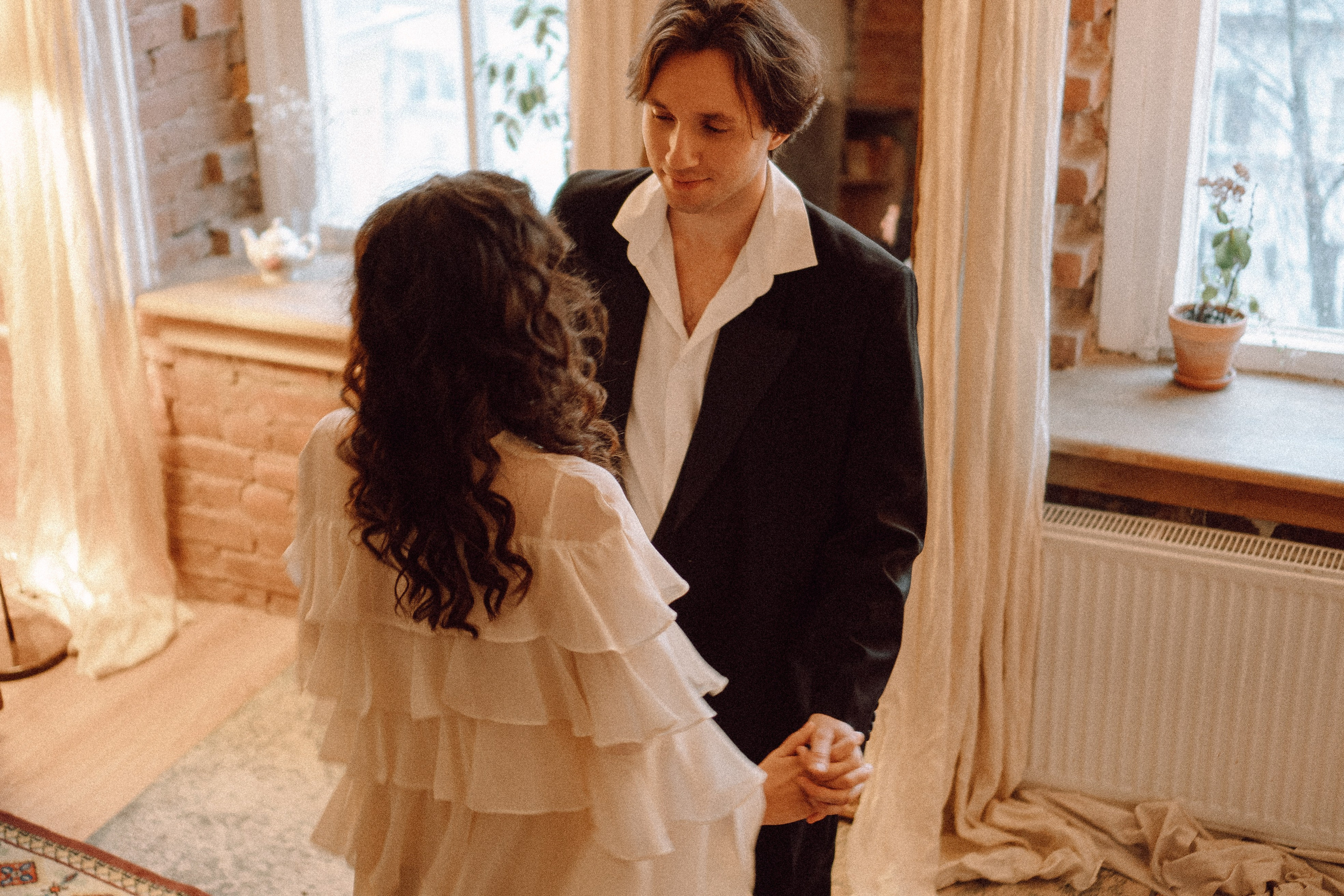 УТРО ЖЕНИХА И НЕВЕСТЫ В ФОТОСТУДИИ И ОСНОВНАЯ ФОТОСЕСИСИЯ ЗИМОЙ. Профессиональный фотограф, Санкт-Петербург — Виктория Богомолова