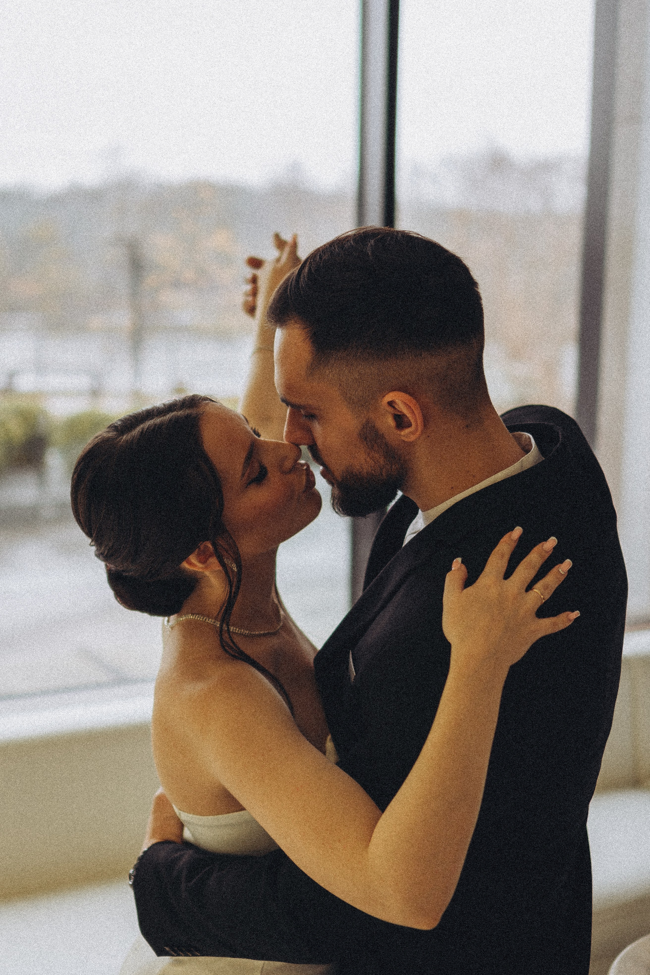 СВАДЕБНАЯ СЬЕМКА СБОРОВ ЖЕНИХА И НЕВЕСТЫ В ОТЕЛЕ И ТАКЖЕ ФОТОСЕССИИЯ В ОТЕЛЕЕ МЕГАПОЛИС БРЯНСК. Профессиональный фотограф, Санкт-Петербург — Виктория Богомолова