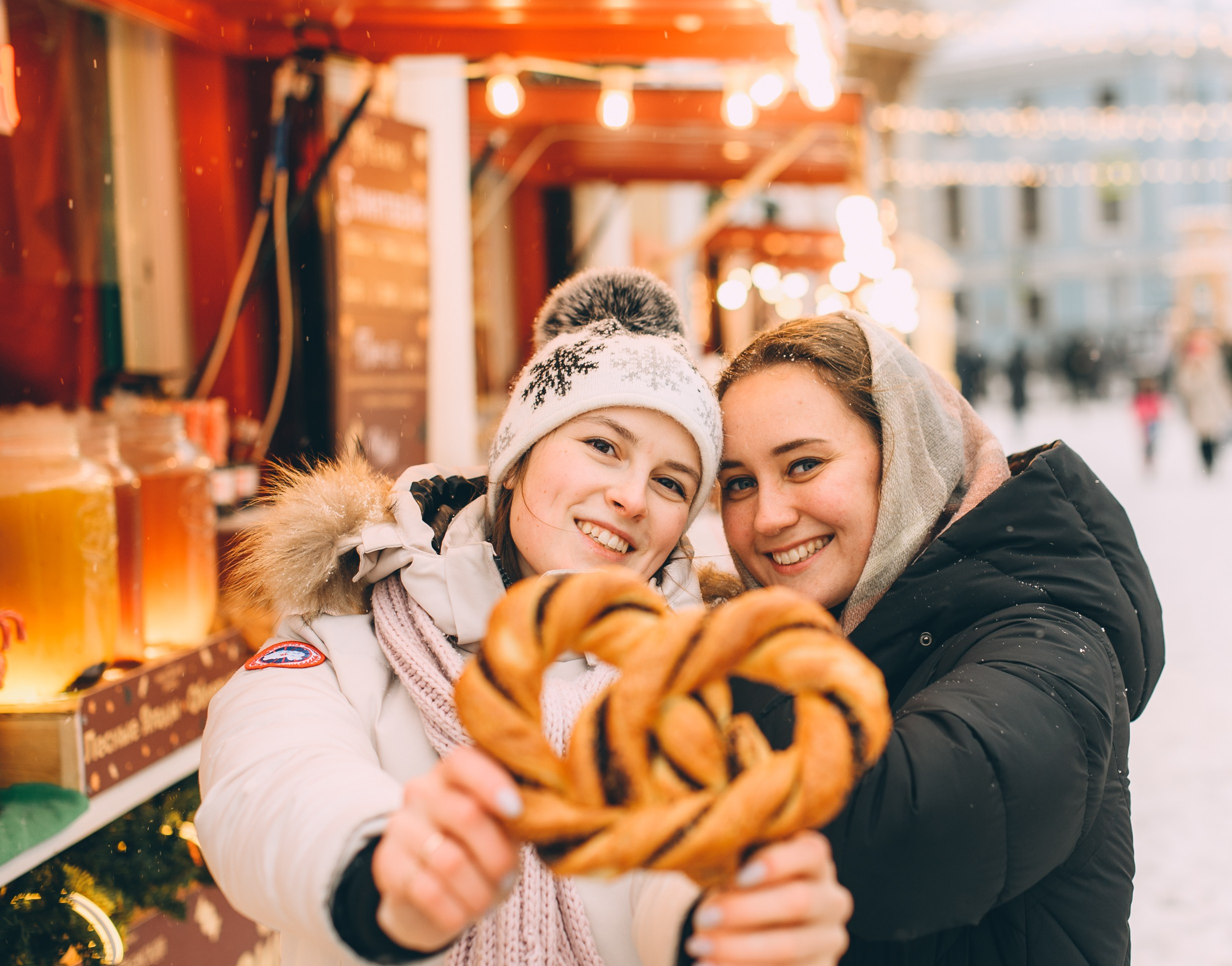 Рождественская ярмарка с подружкой. Свадебный и семейный фотограф София Невская