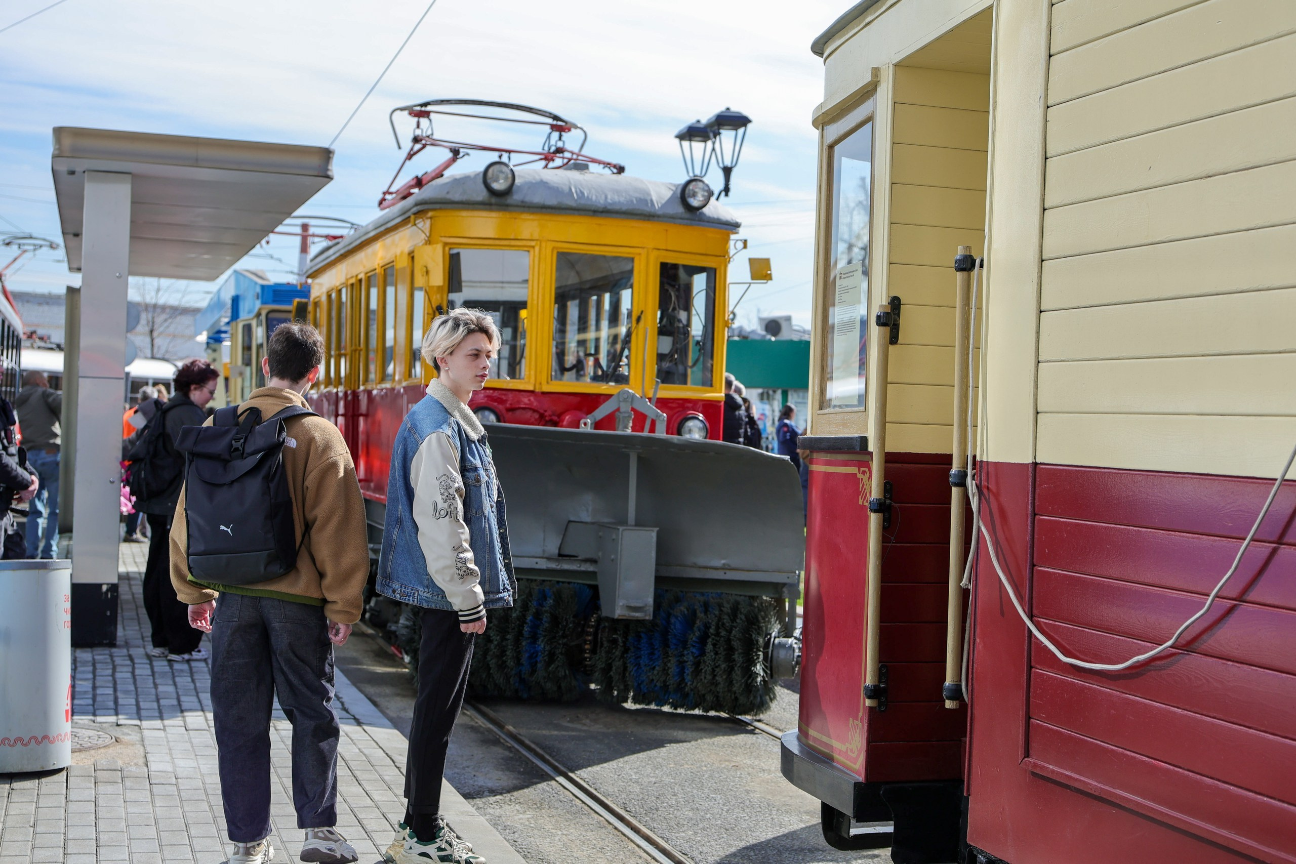 Парад трамваев. Репортажный, архитектурный, театральный и файн-арт фотограф Лена Мельникова в Москве