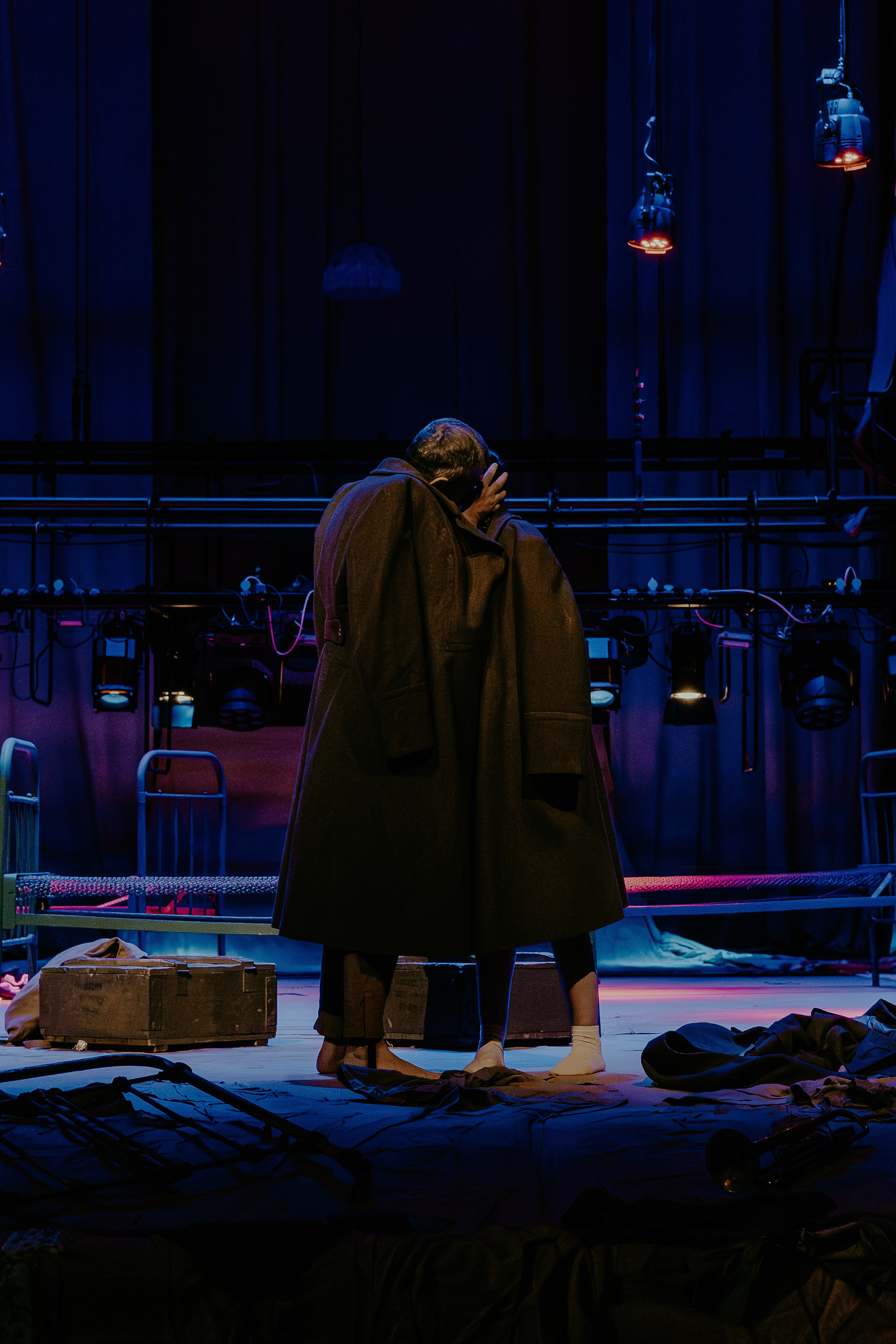 Театр Юного Зрителя " Не покидай меня». Фотограф Марк Файзулин