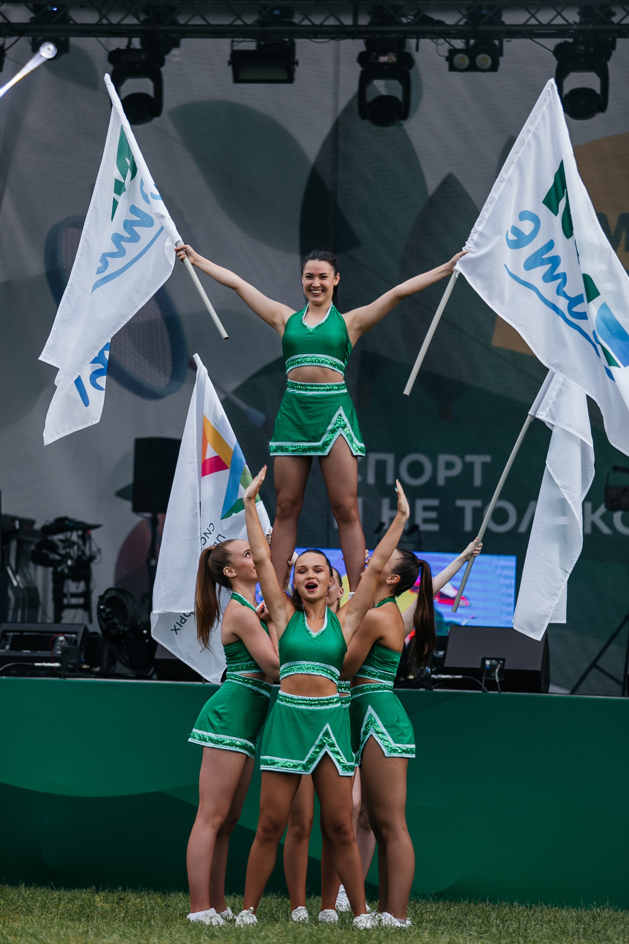 МИР событие на 1200 человек. Фотограф в Москве Дмитрий Жарков