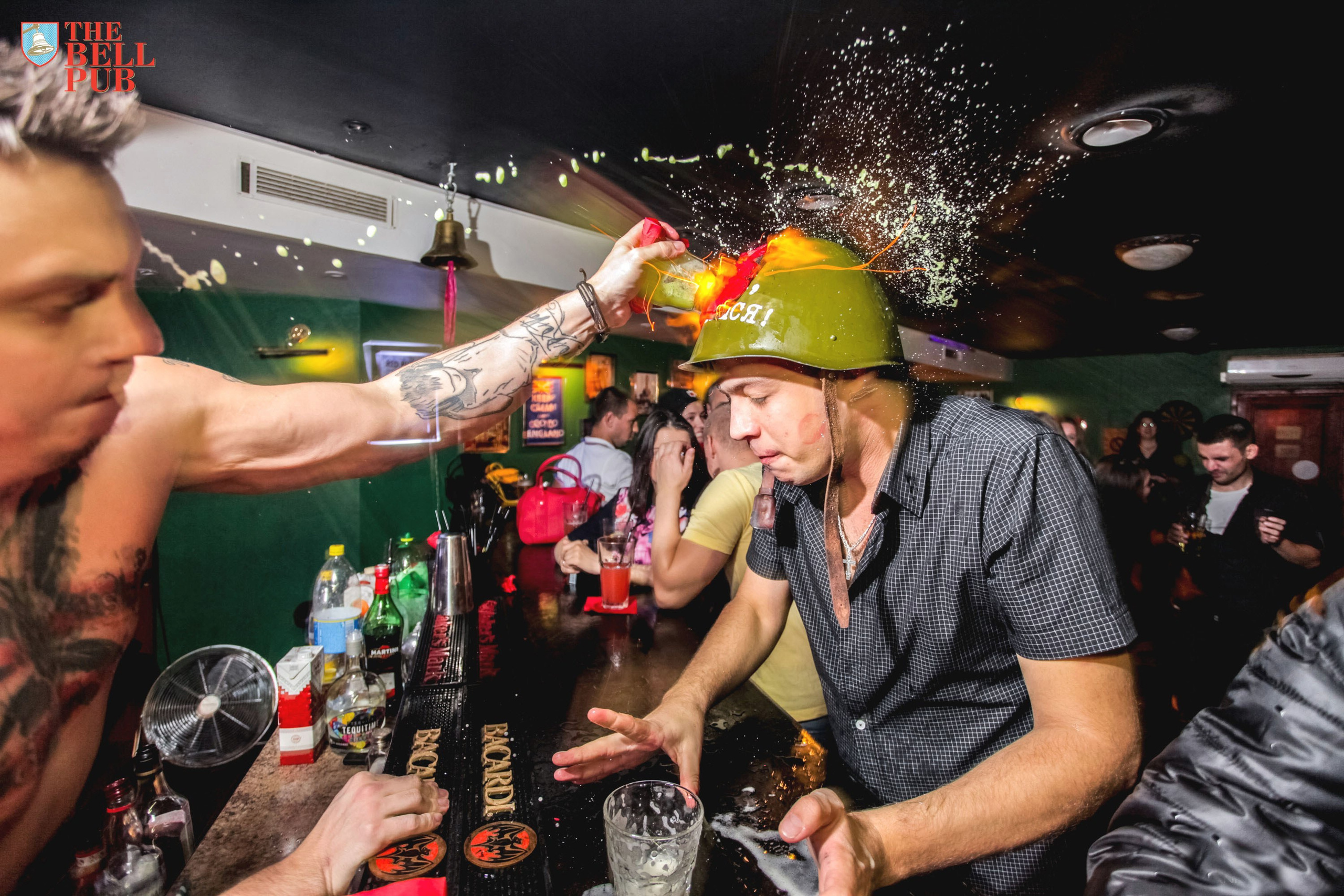 BELL PUB. Фотограф Михаил Коган — Москва 89267284460