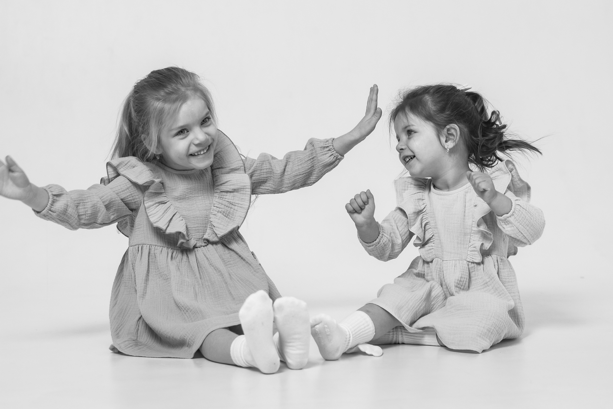 Минималистичная студийная семейная фотосессия. Семейный и детский фотограф Кущ Наташа