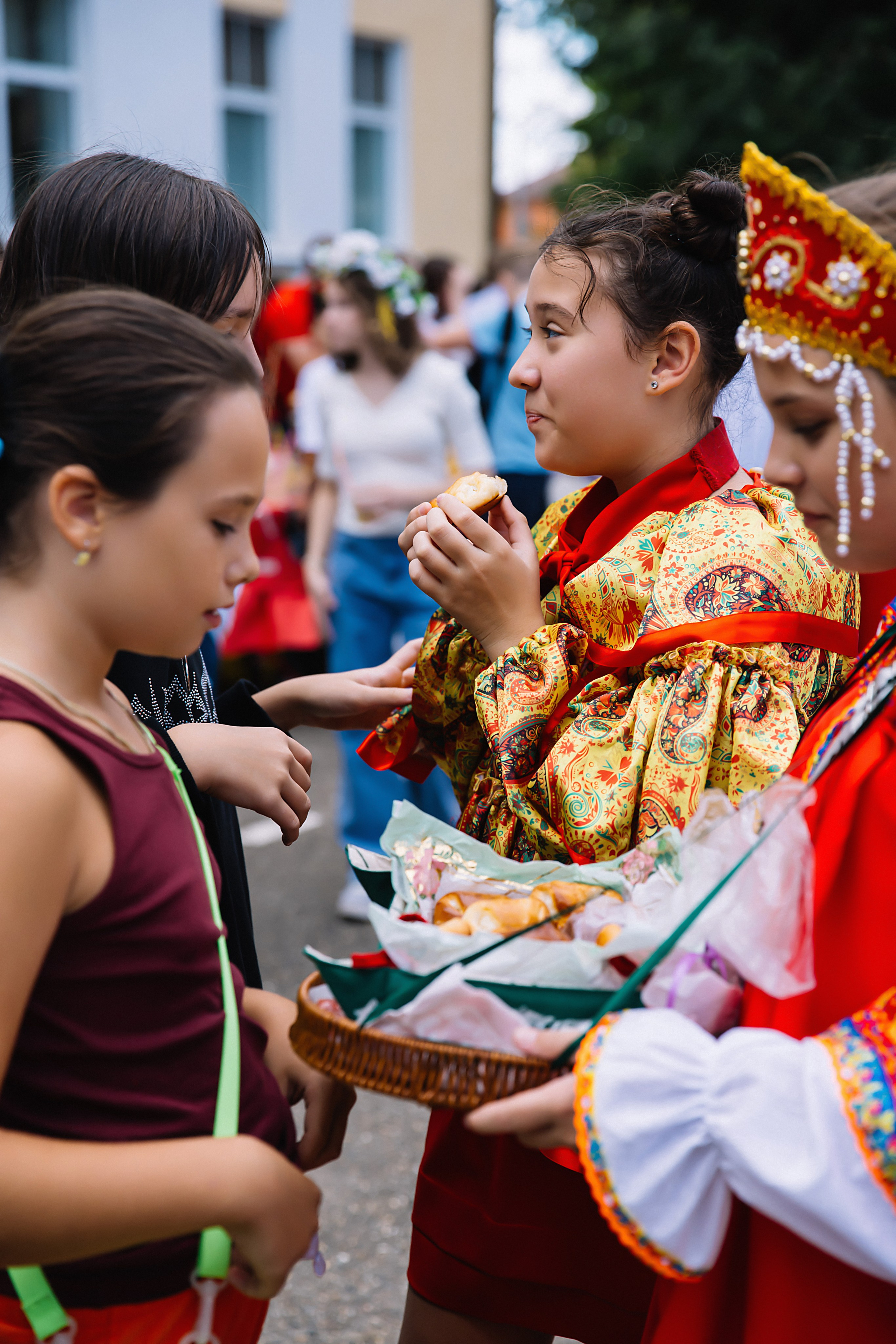 Школьная ярмарка Лицей№ 4. Фотограф и Видеограф в Краснодаре Юлия Солодченко