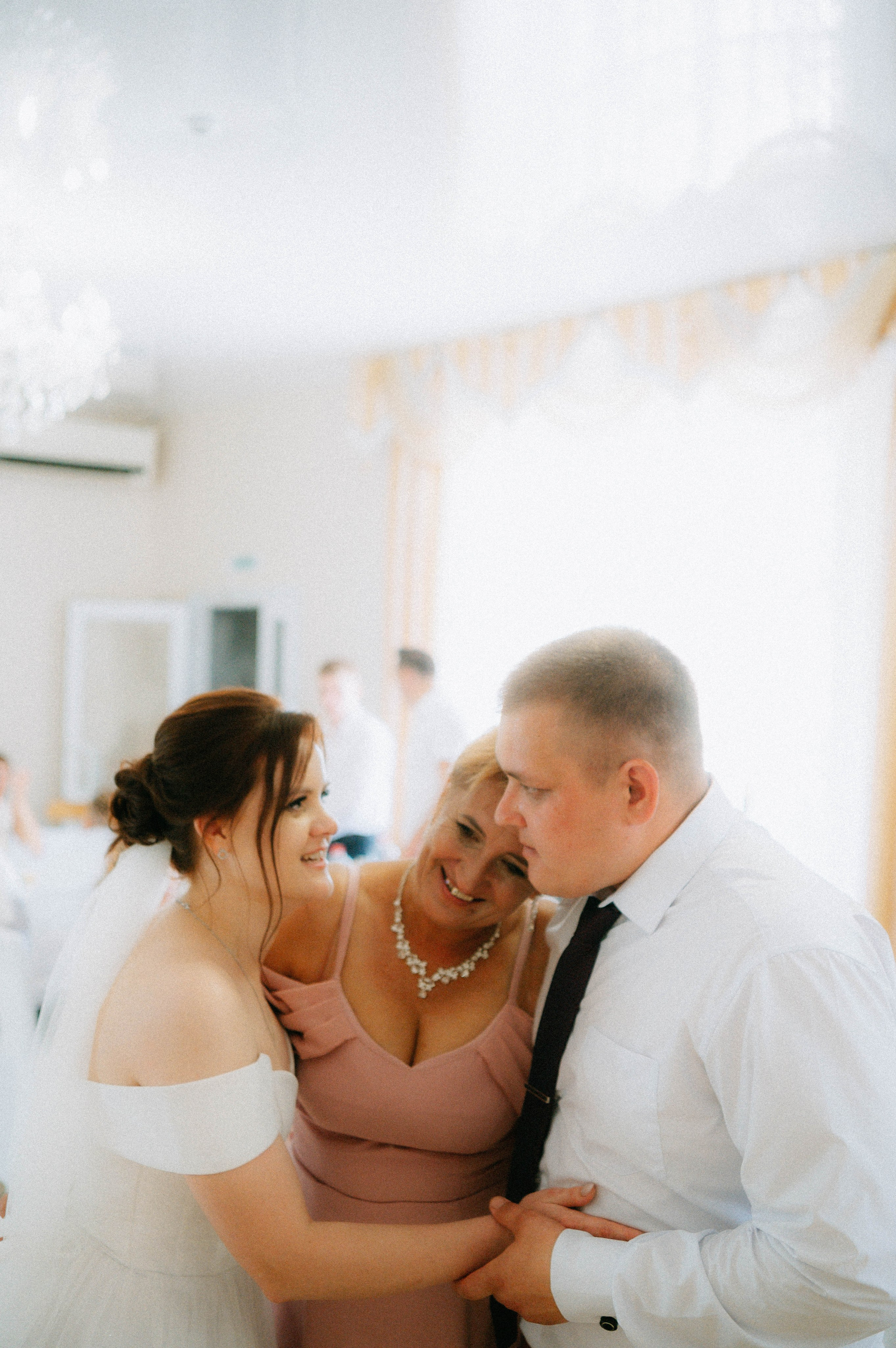 Александр и Анастасия. Свадебная прогулка. Свадебный и семейный фотограф Волгоград Анастасия Садовникова